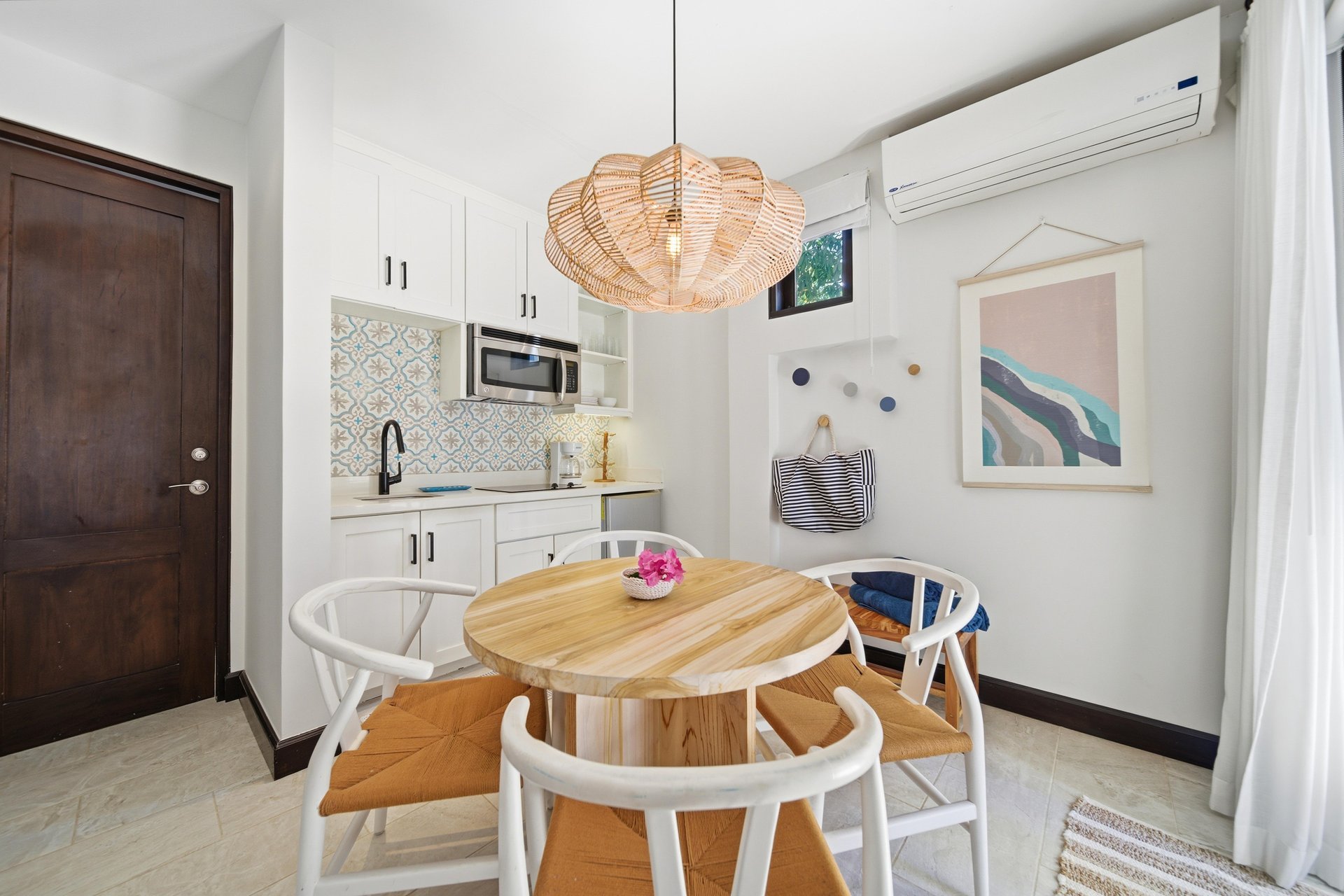 18 Calle La Ronda | Where Everyday Feels Like a Holiday