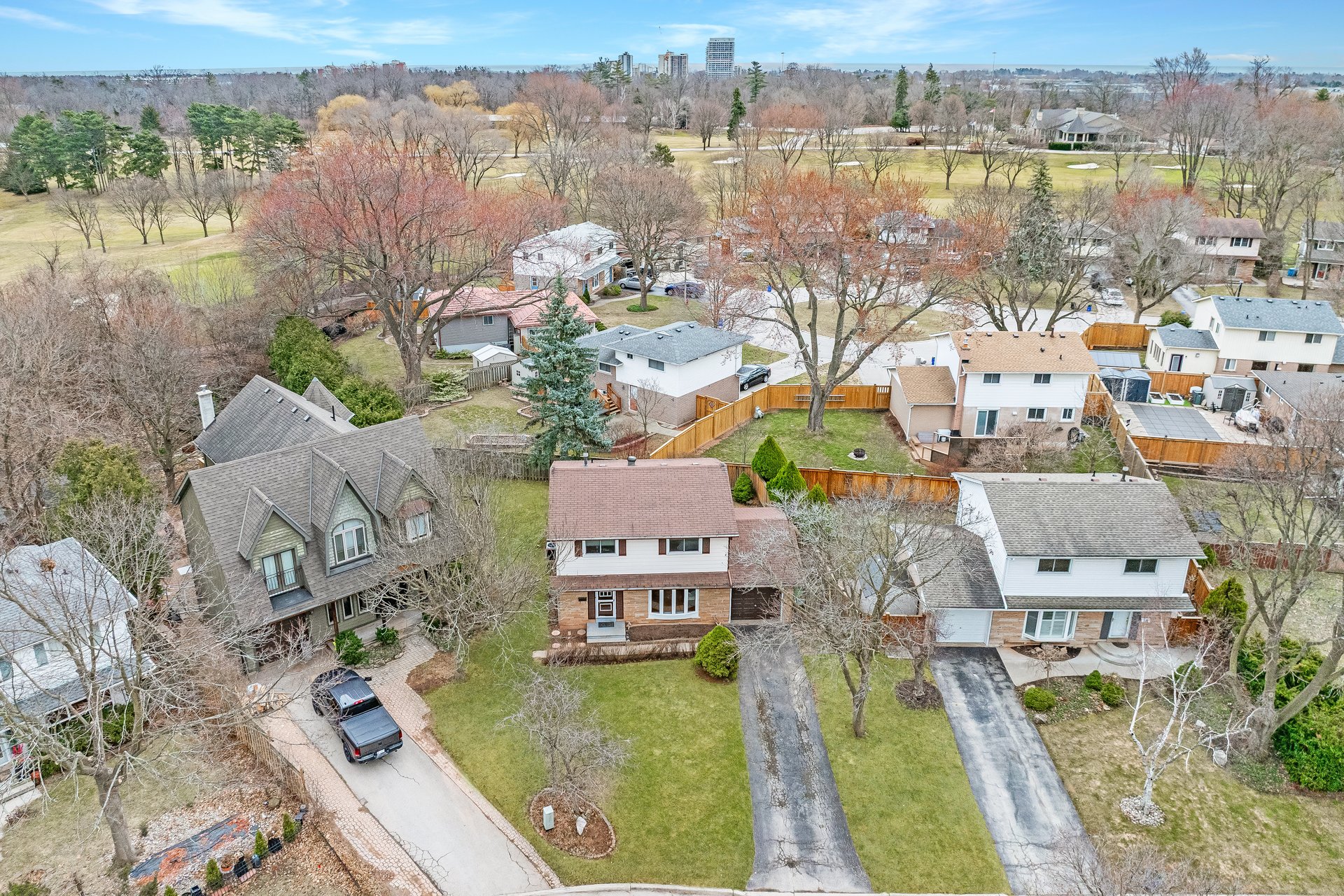 123 Otter Crescent, Oakville, ON