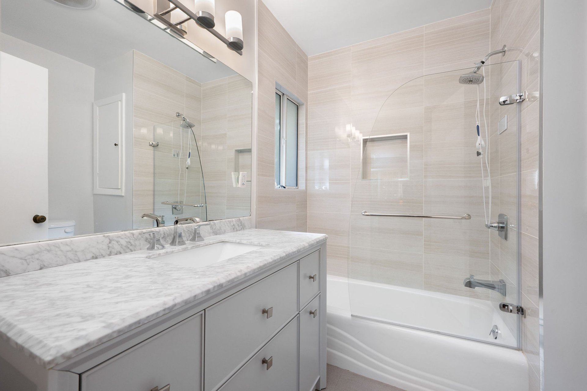 723 N Sierra Dr, Beverly Hills 