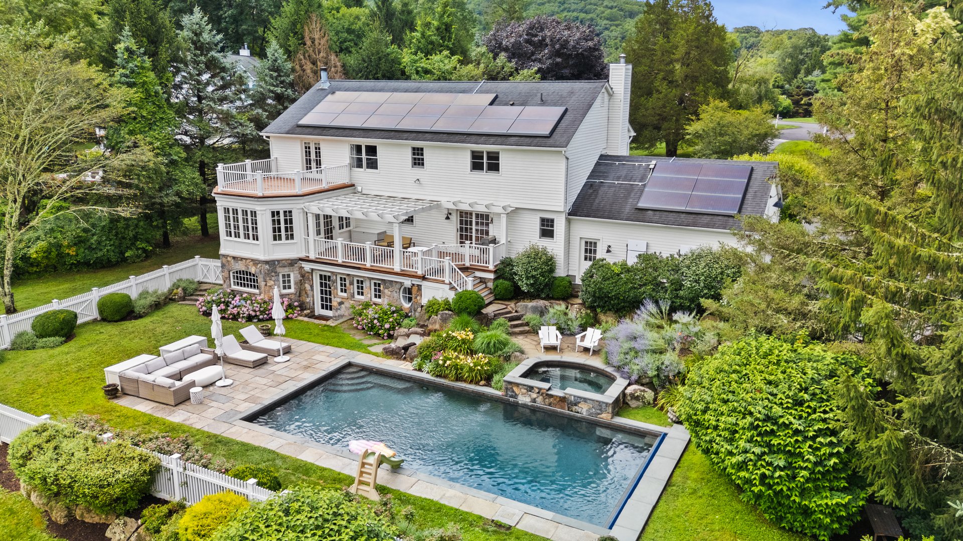 20 Little Pine Road