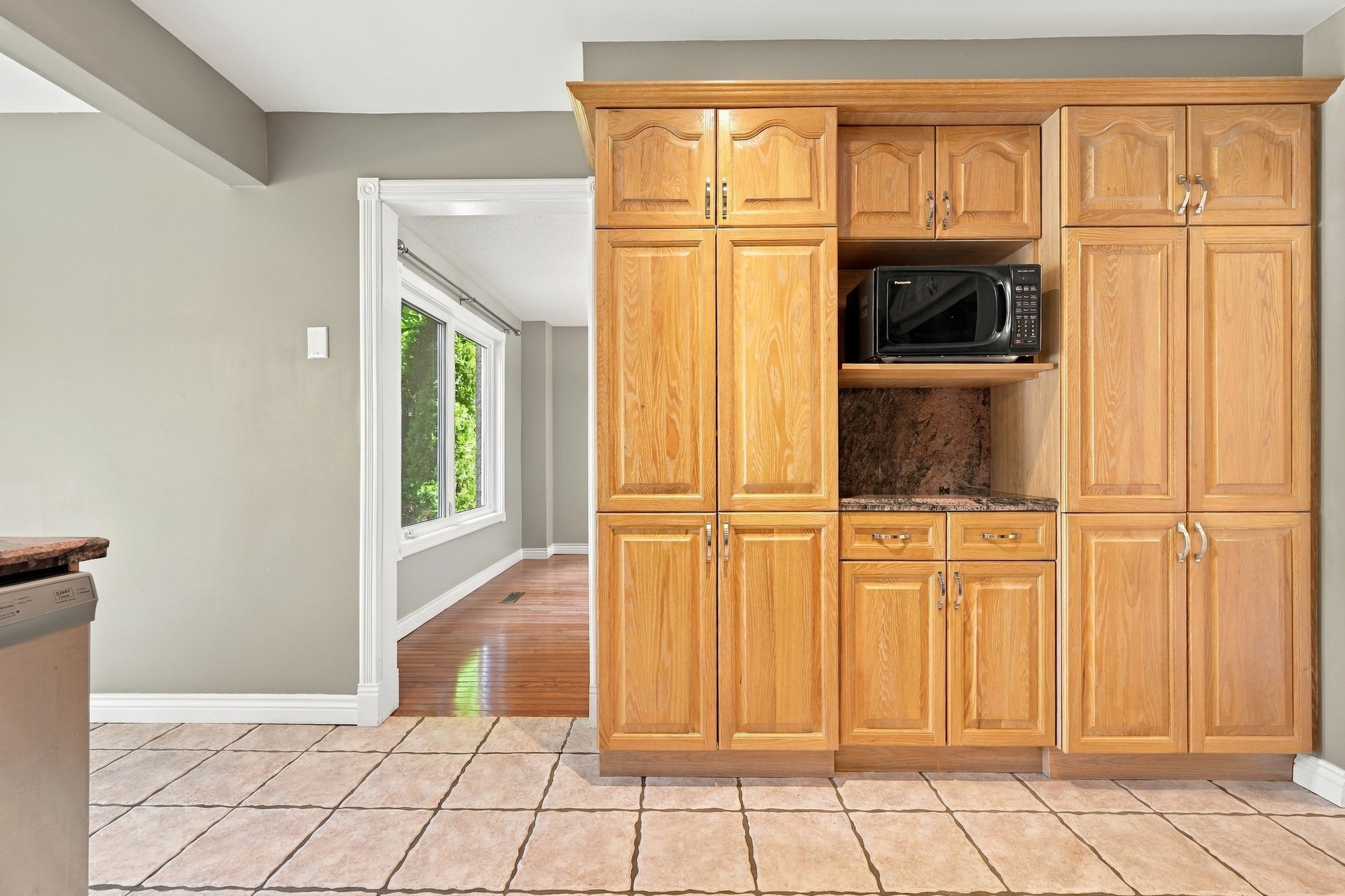 Executive home in Oakville's prestigious Glen Abbey community