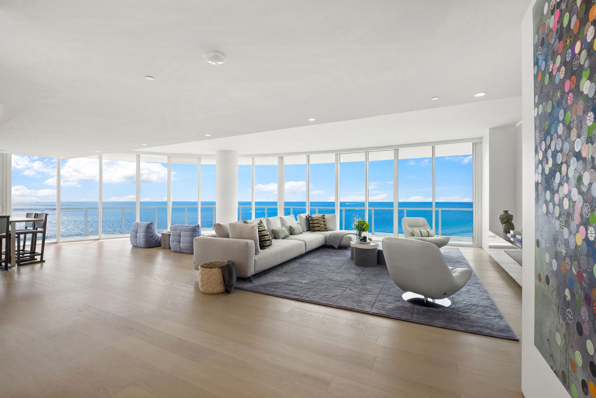 100 S Pointe Drive, Residence 1906/07
