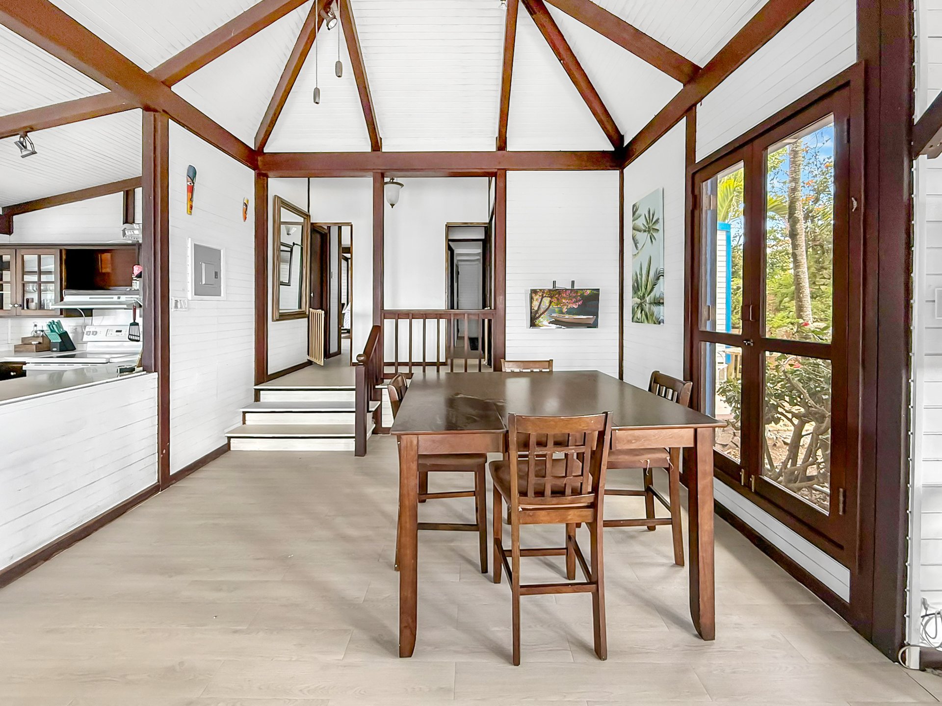 951 Casablanca-Luck Hill Standalone Home