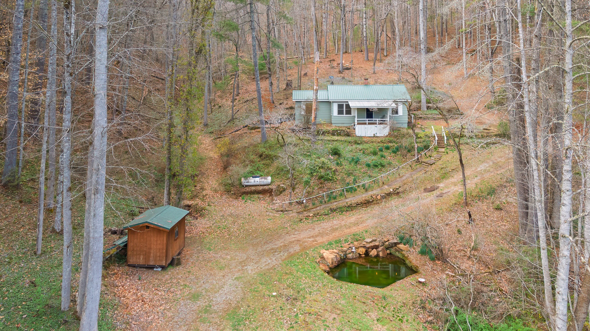 2035 Wayah Rd.