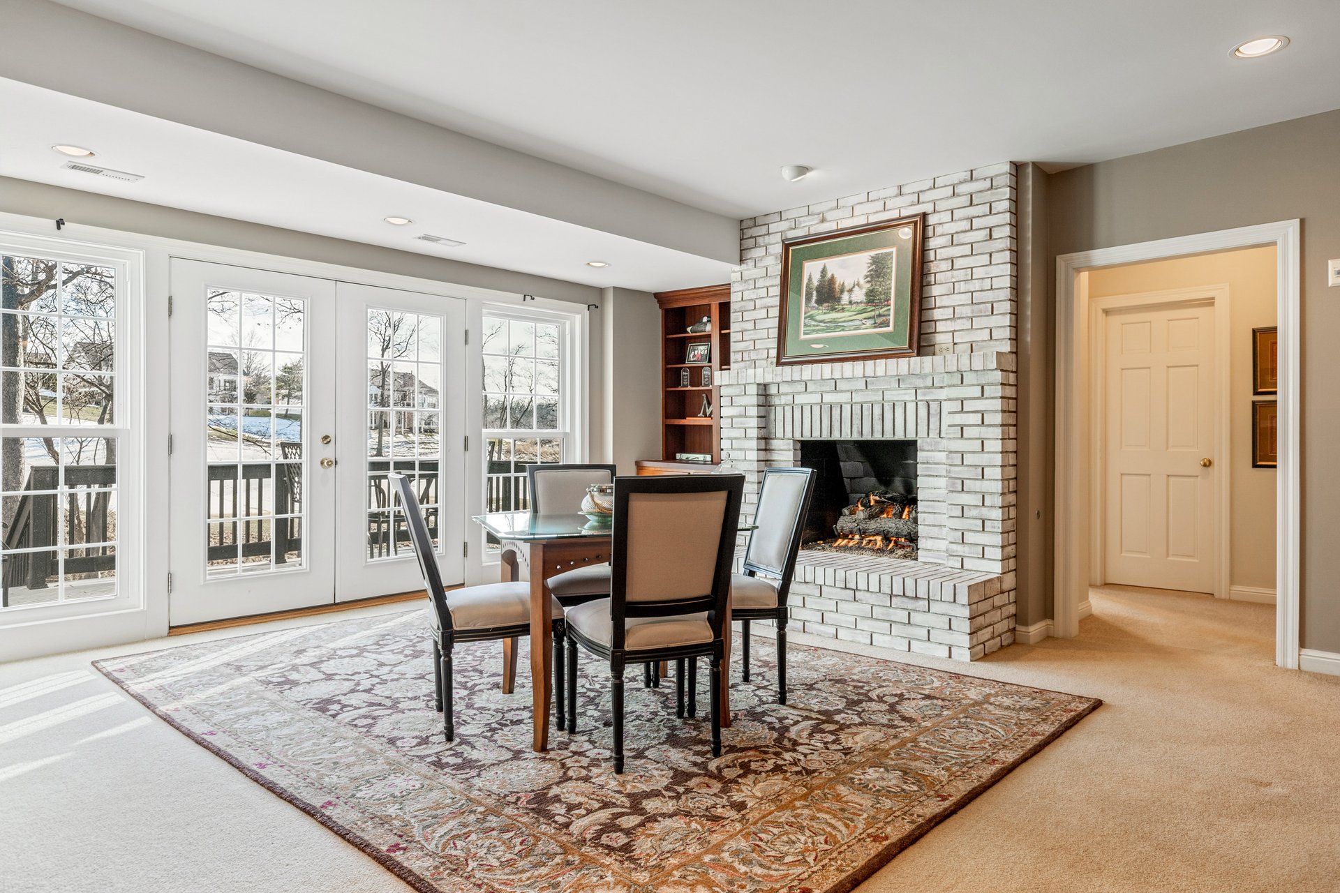 6 Whitmoor Court
