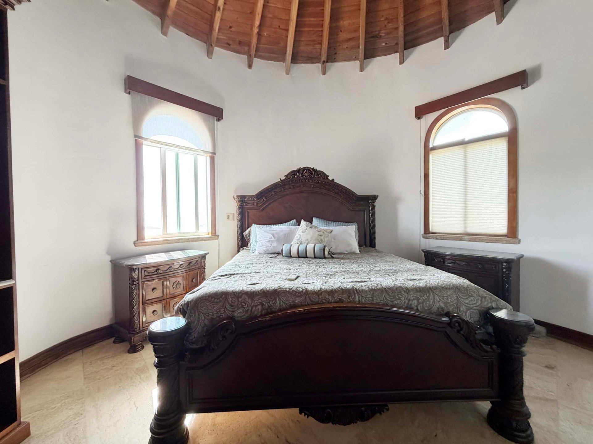565 Parham Town 7 Bedroom Villa