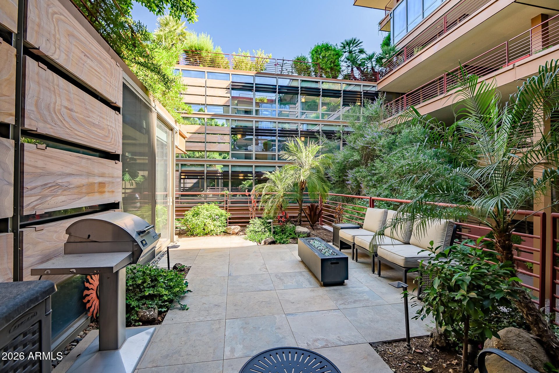 7141 E Rancho Vista Dr, #2014