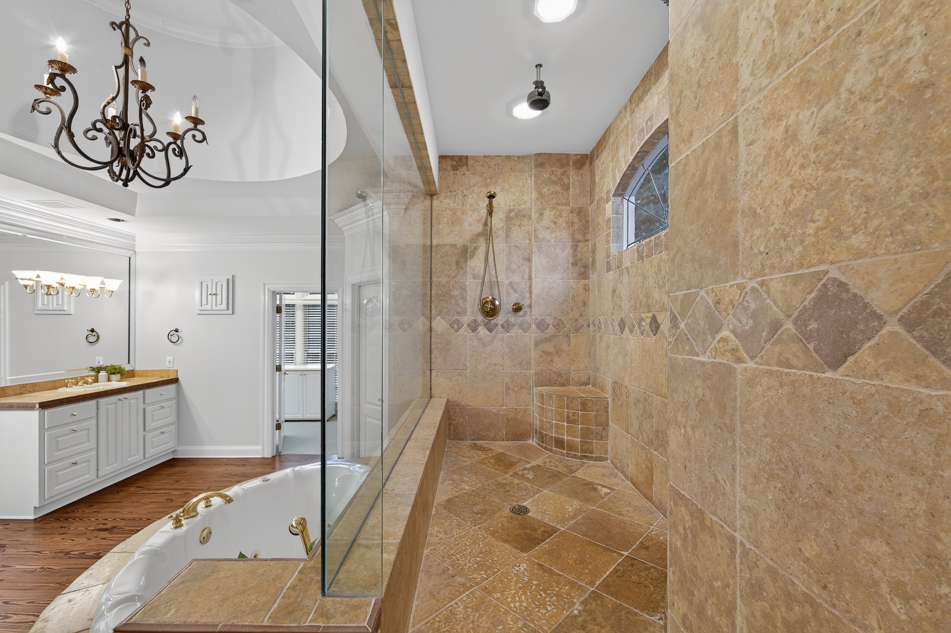 1055 Hedgerose Lane
