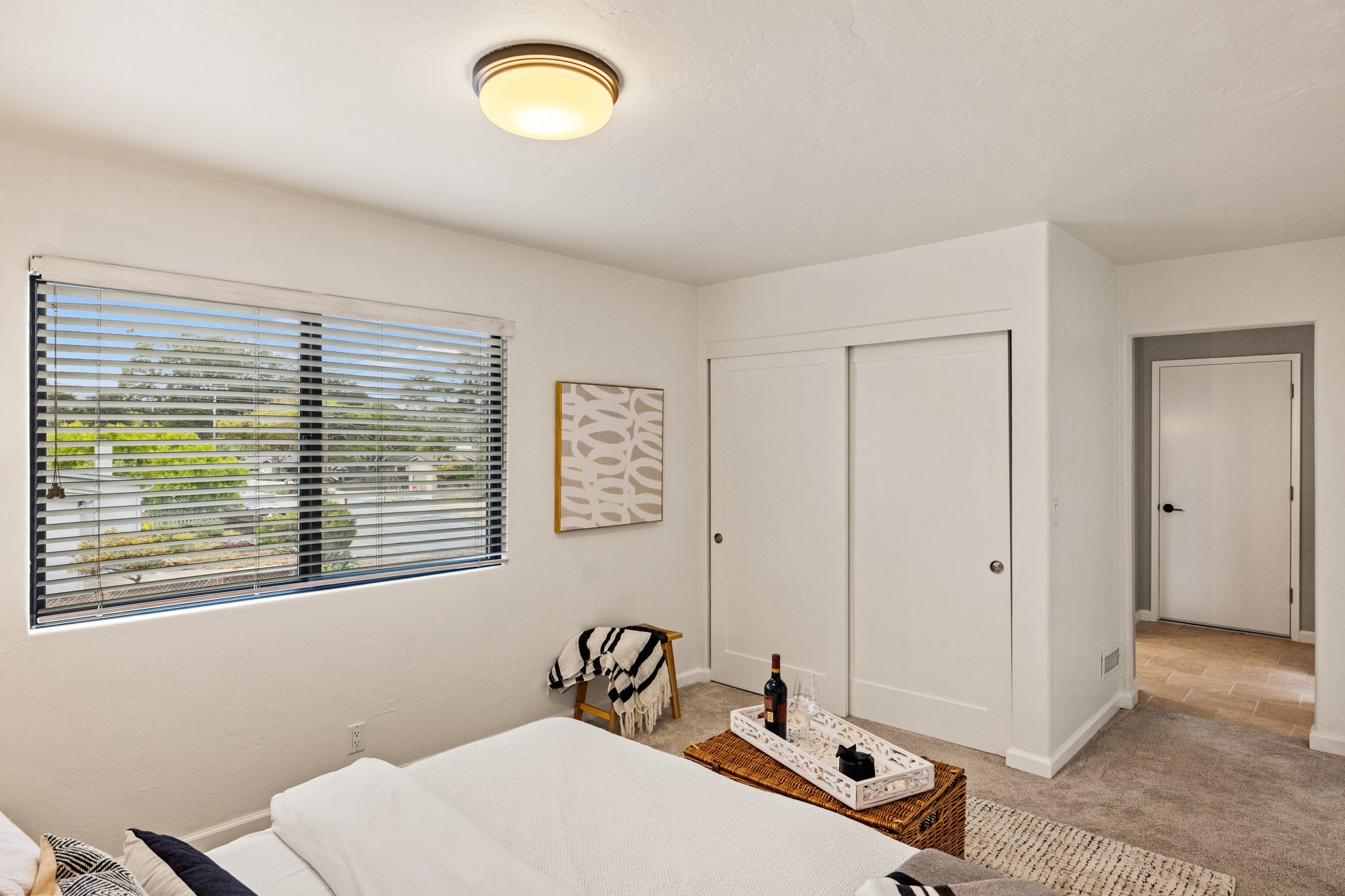Monterey Sunbelt Living - 303 Del Robles Ave