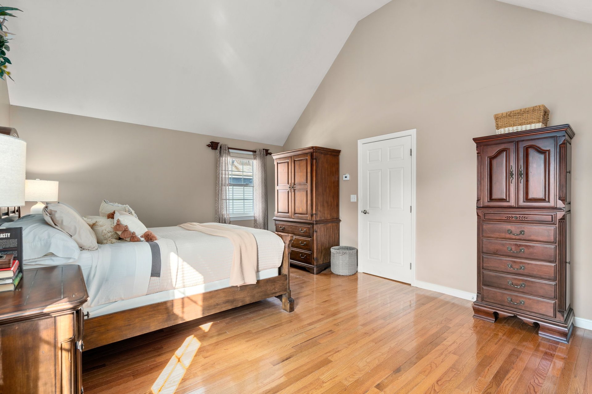 11 Williams St