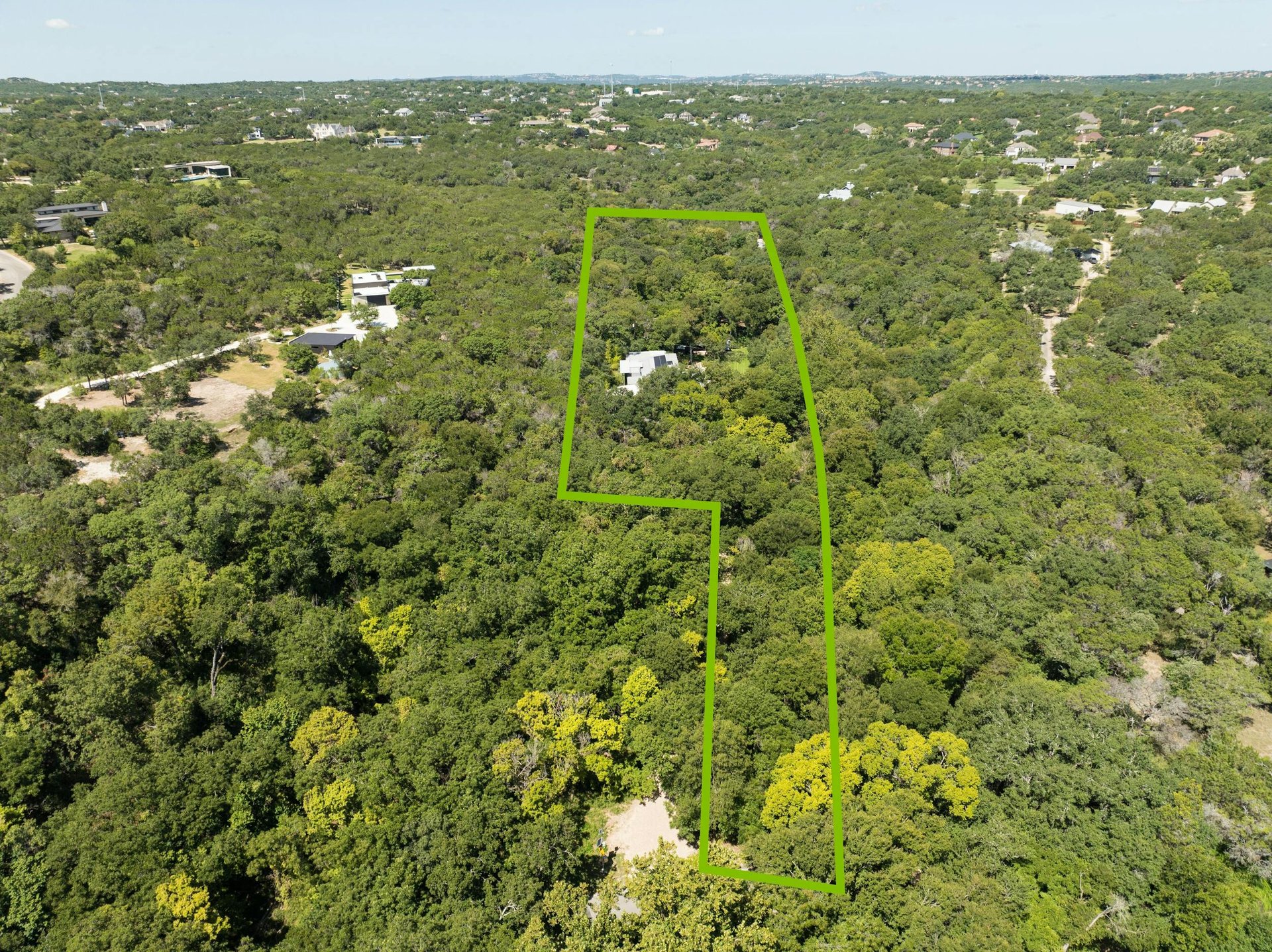 2212 River Hills Road 
