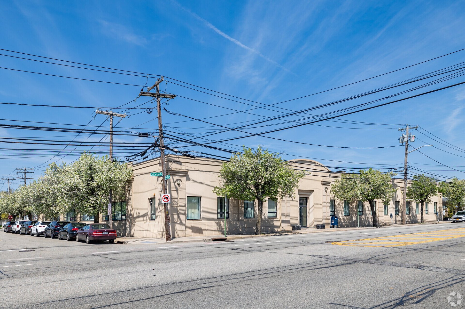166 E Jericho Tpke
