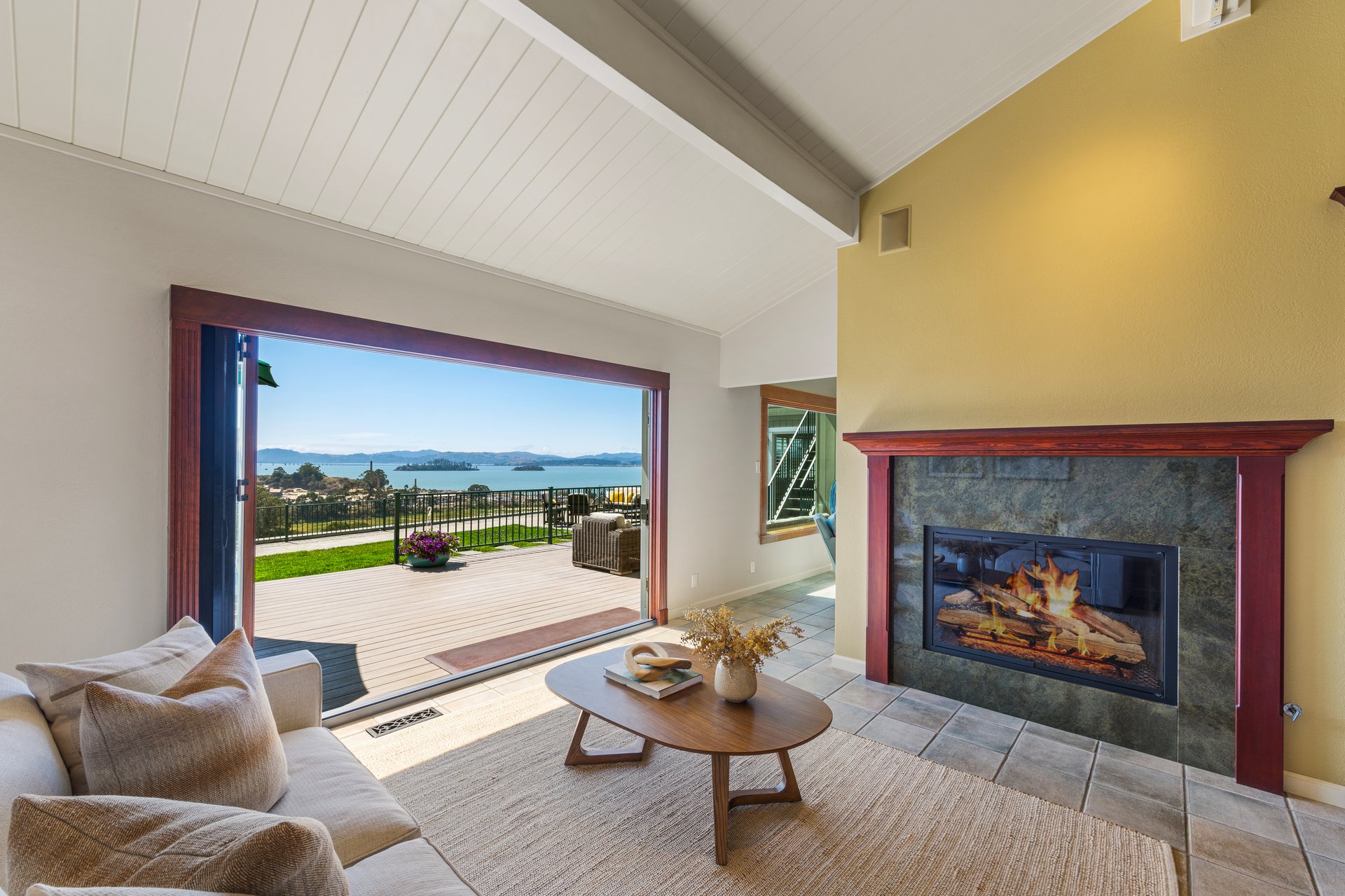 Sunny View Residence in Peacock Gap