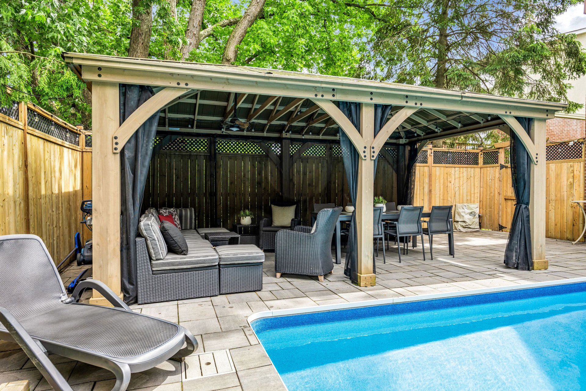 1441 Petrie Way