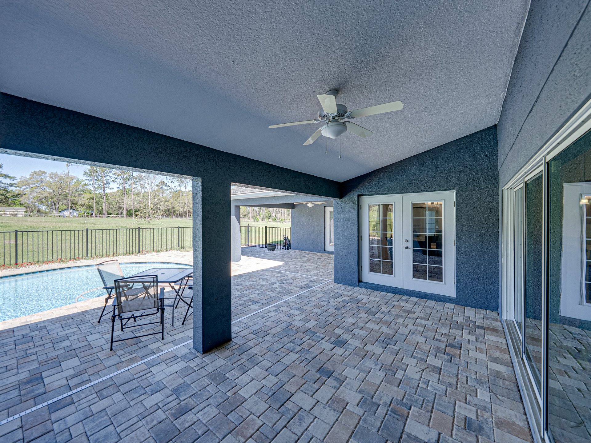 17703 COUNTRY SQUIRE LN