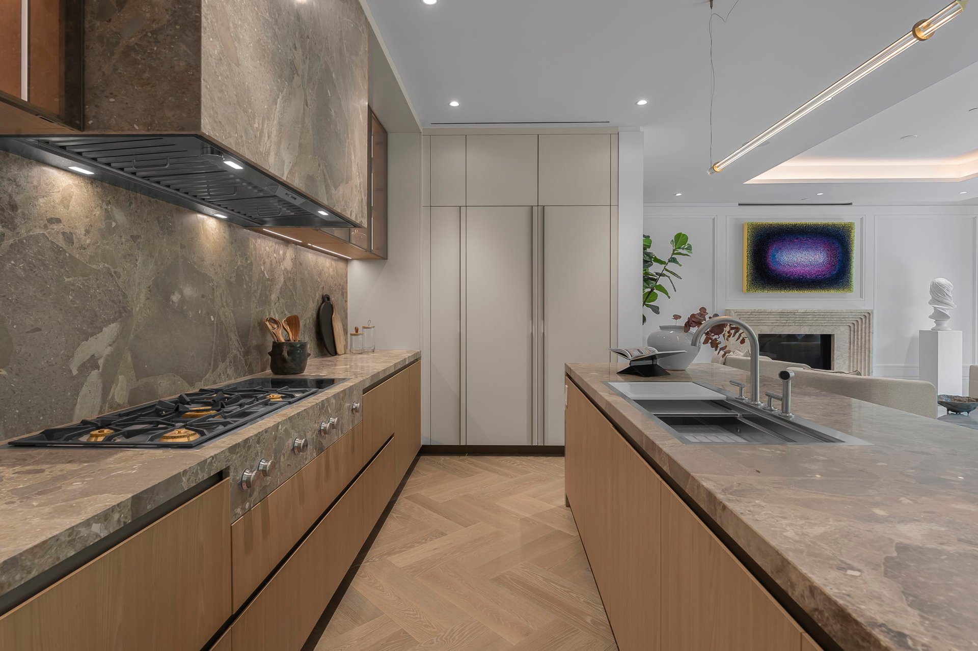 7 Dale Avenue #106