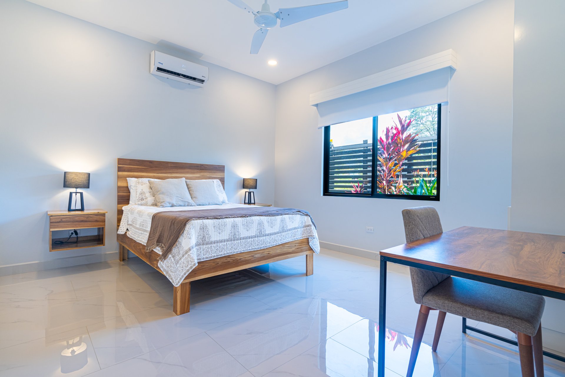 FIRE SALE!!!!! Immaculate New Build with Modern Design & Premium Features