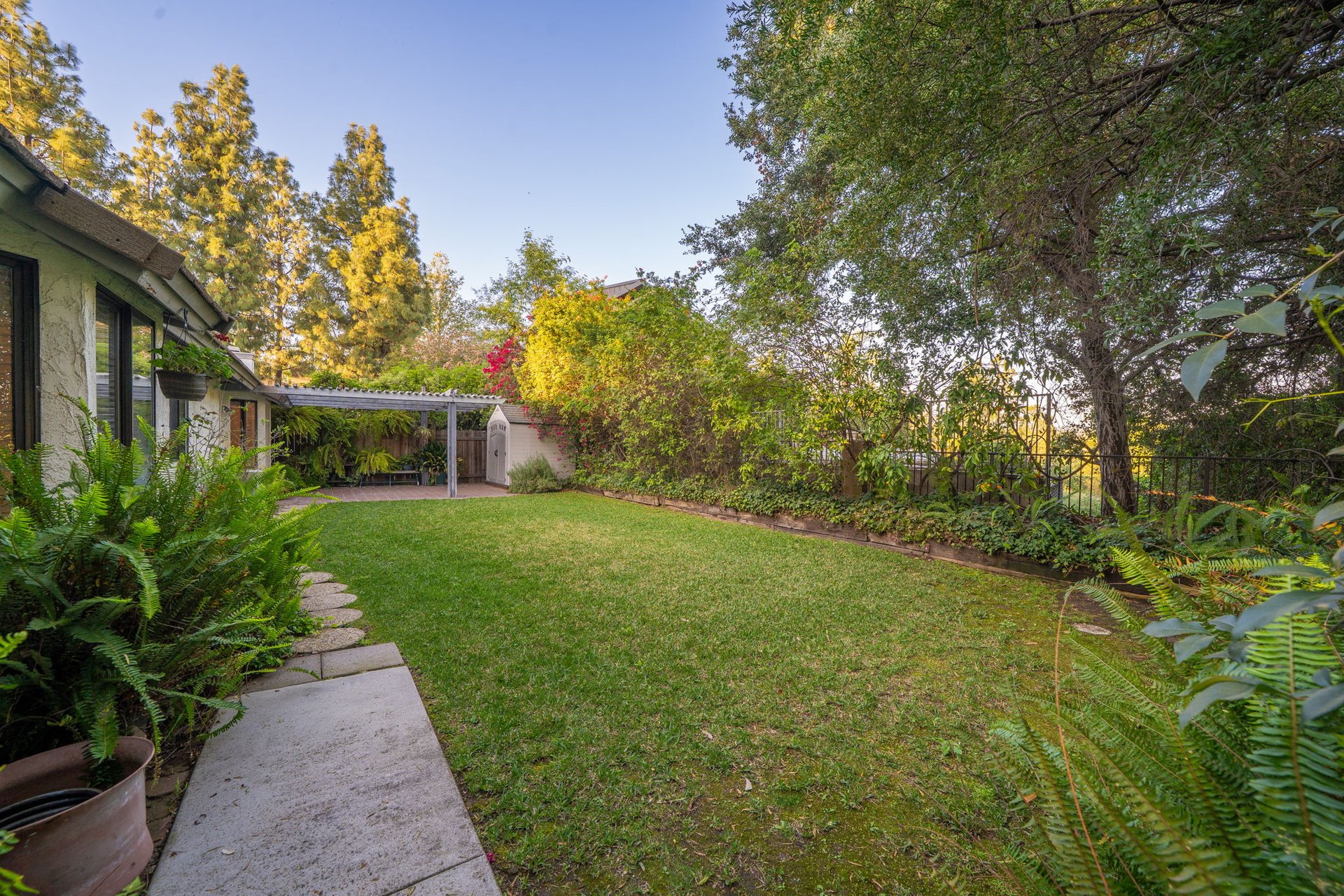 1220 Shepherd Way