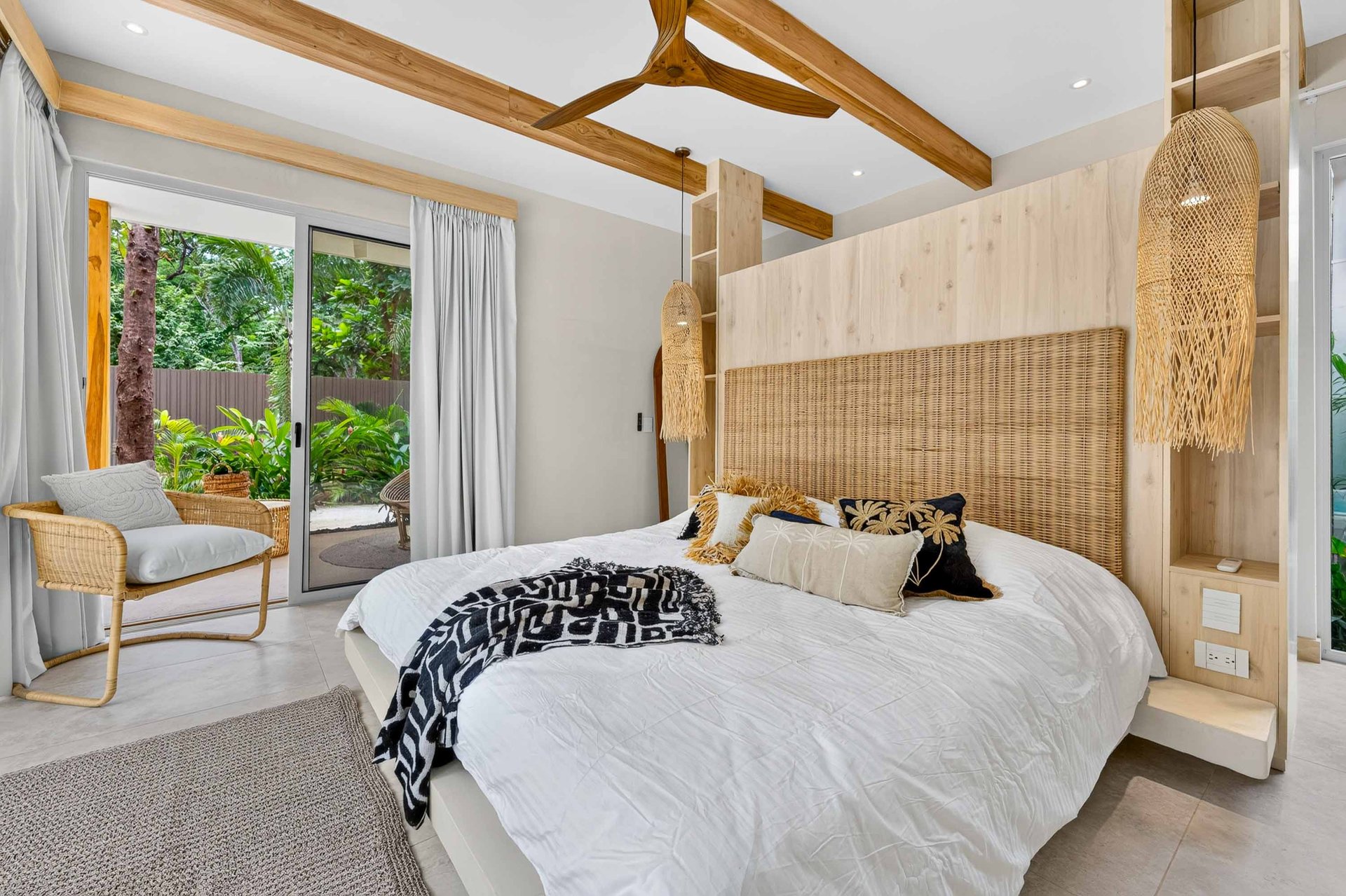 Casa Senderos | 4-Bedroom Tropical Home with Private Pool in Tamarindo