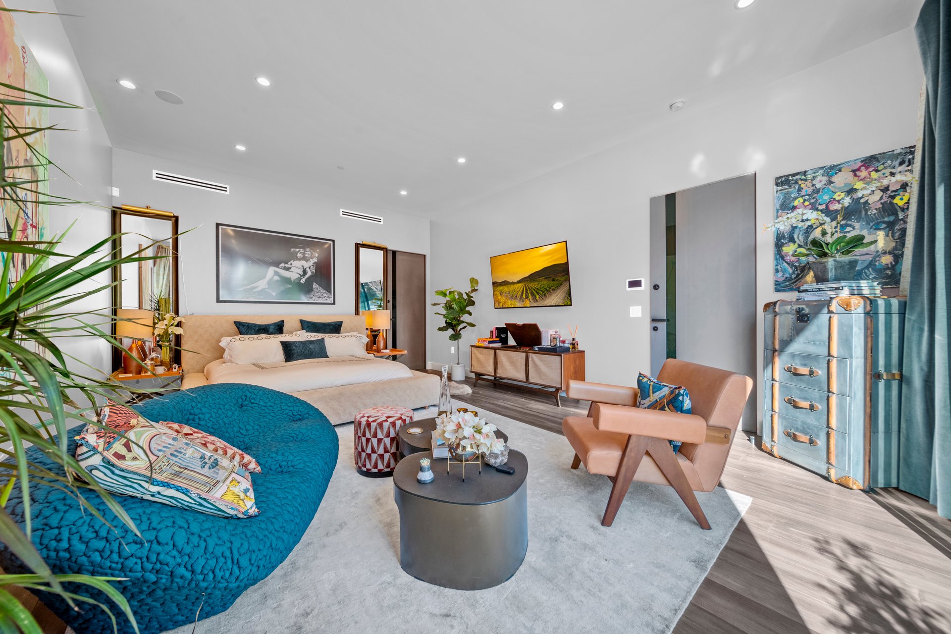 8145 Willow Glen Rd