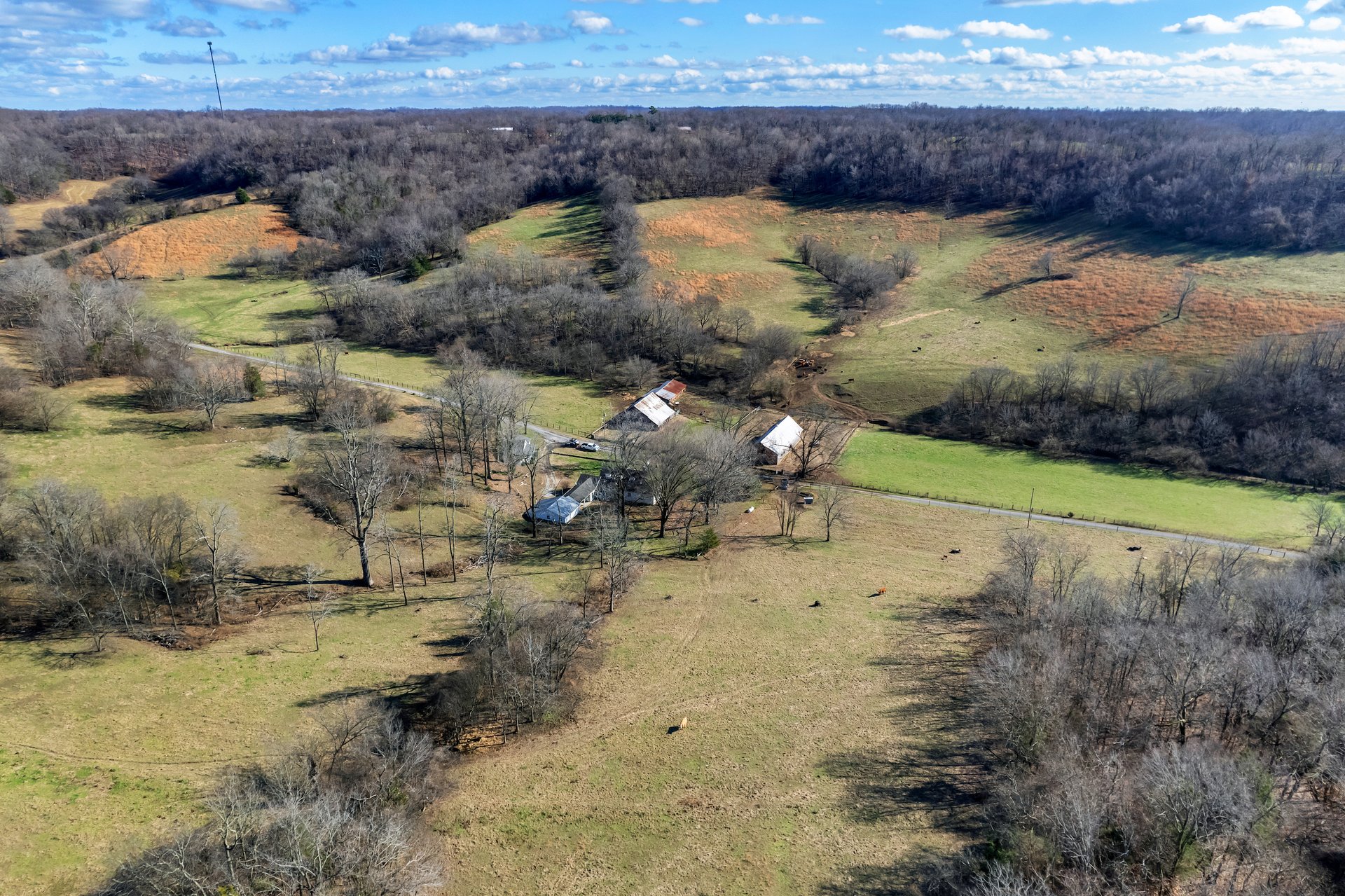 2405 Thompson Rd