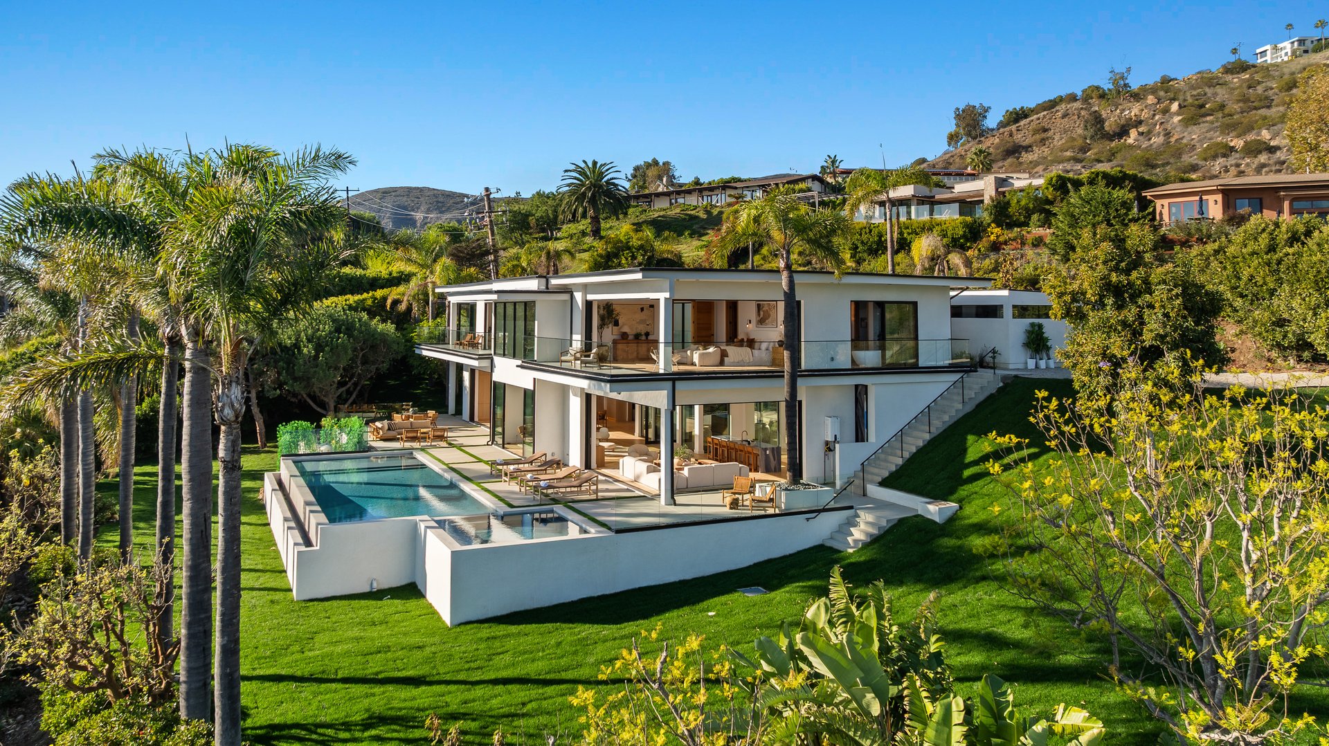 4732 Avenida Del Mar