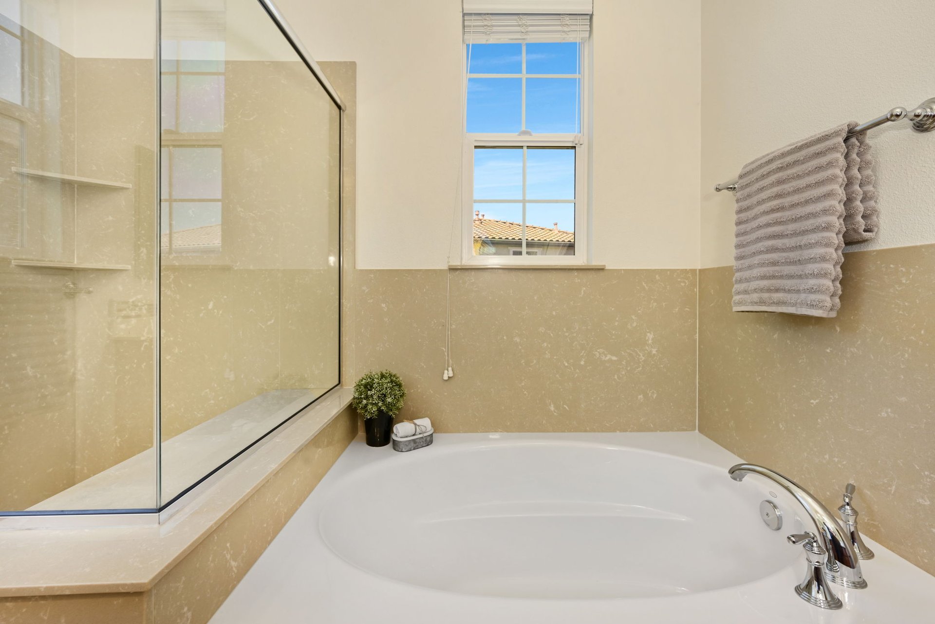 1600 Trailside Cir, Concord