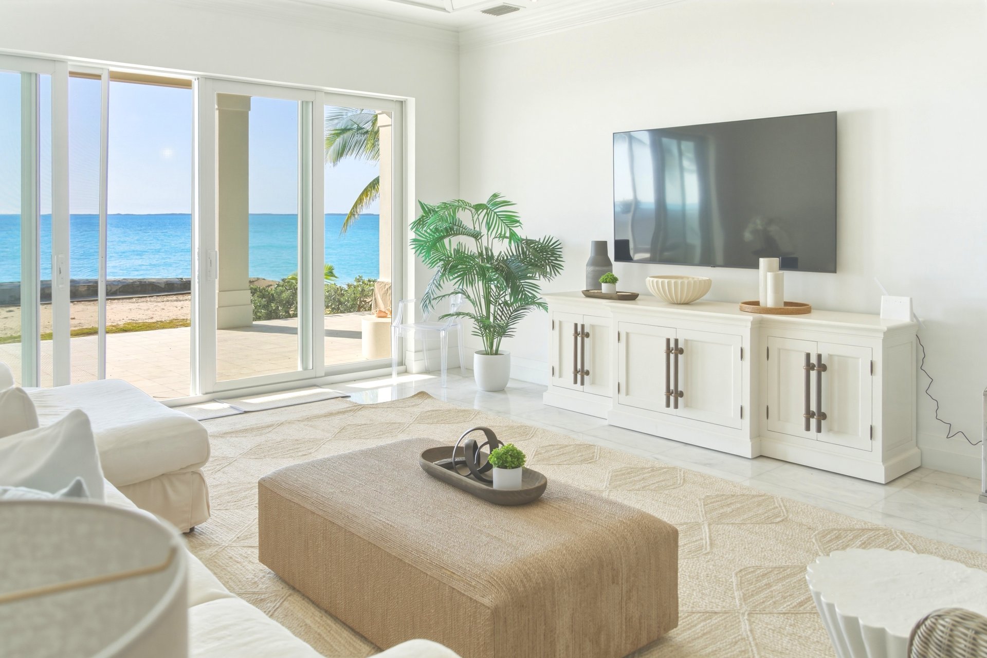 Villa Blanca, Treasure Cay