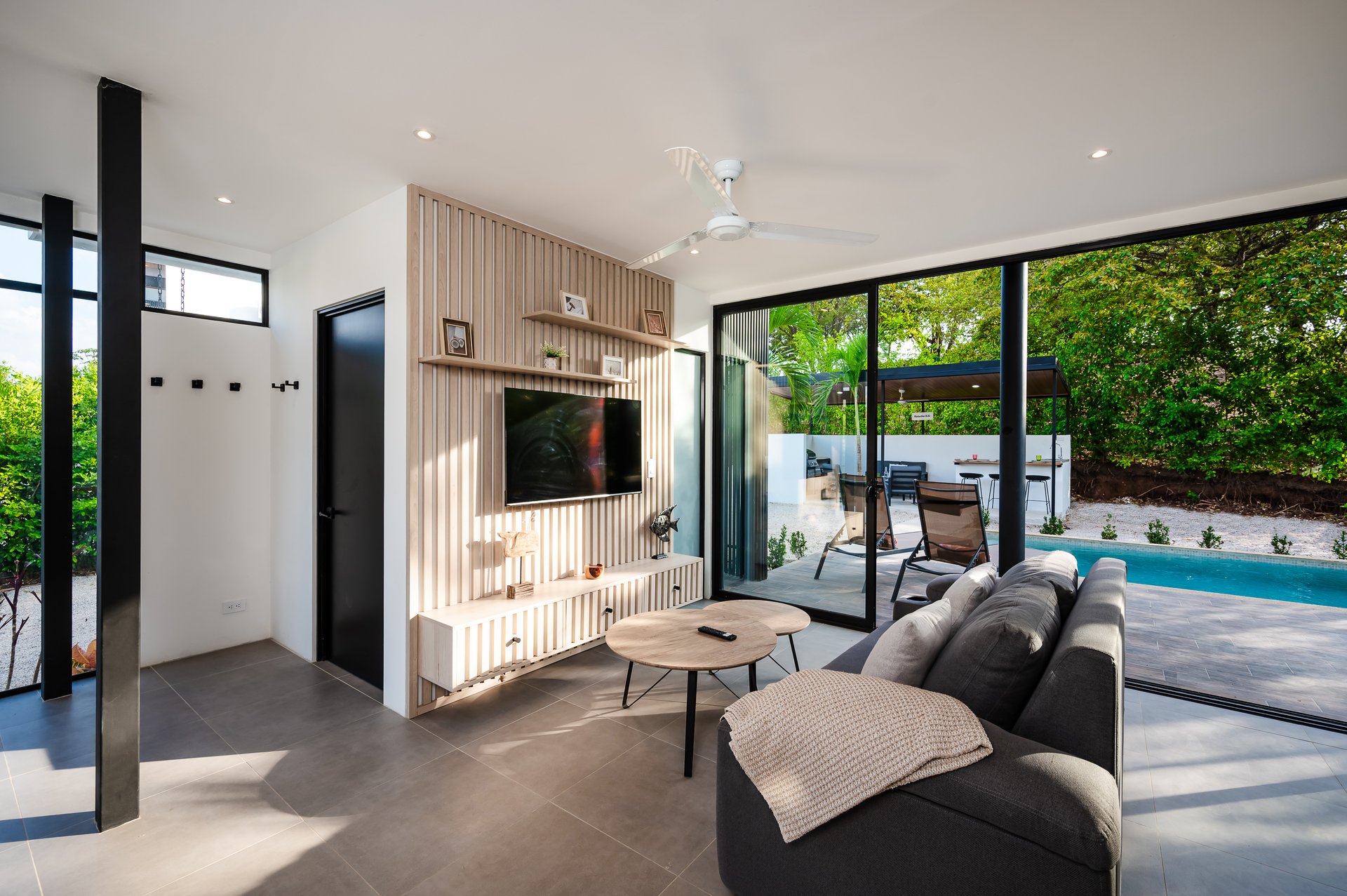 V-Kaza Oriol | Exclusive Modern 2-Bedroom Villa Steps from Playa Conchal