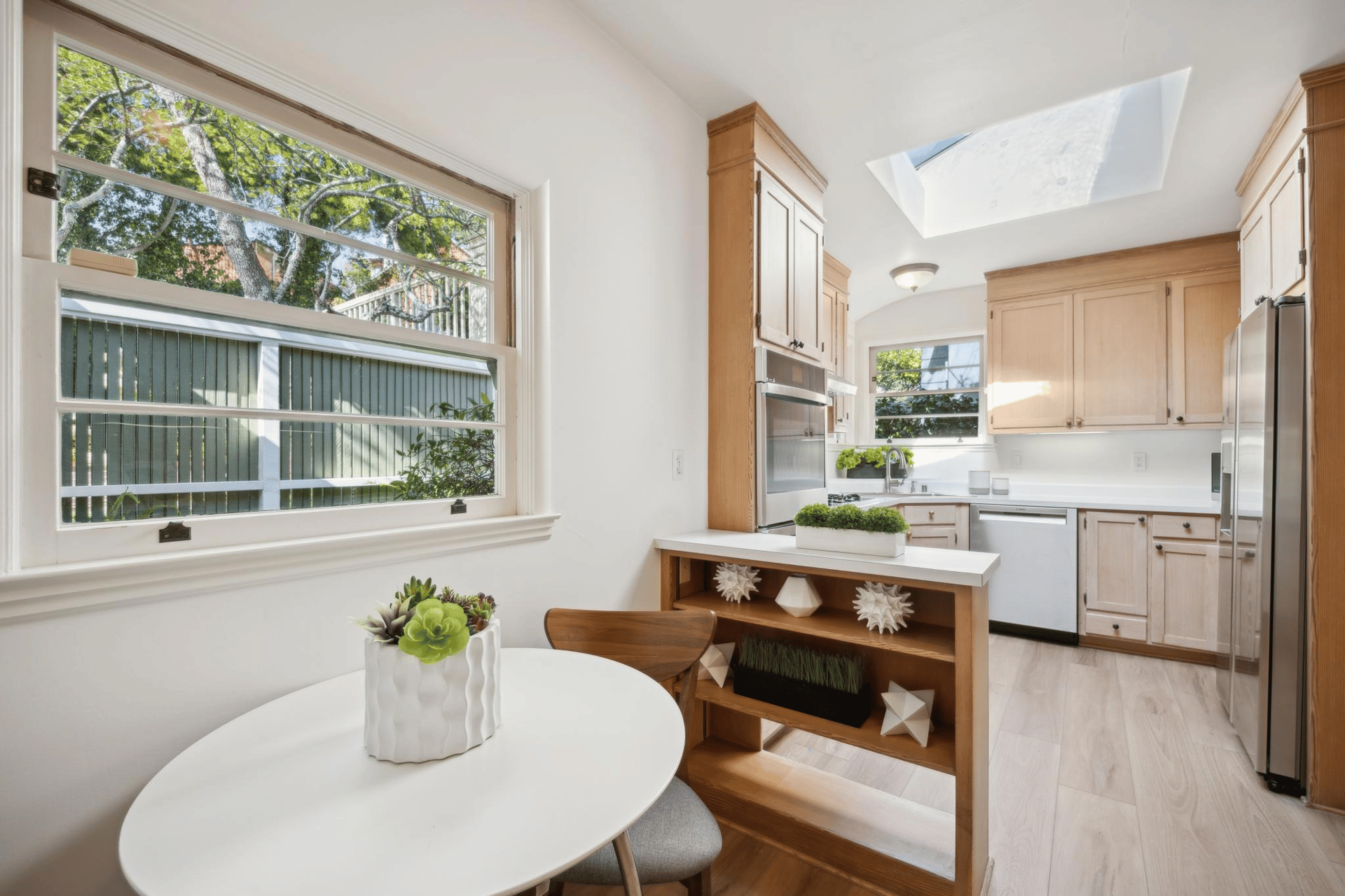 215 Julia Ave