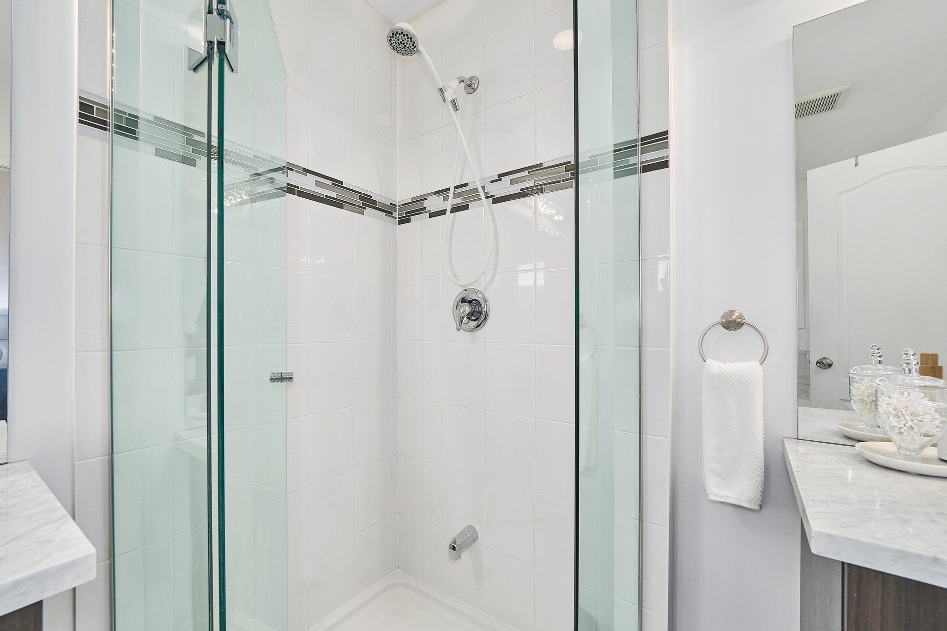 10 Drayton Avenue