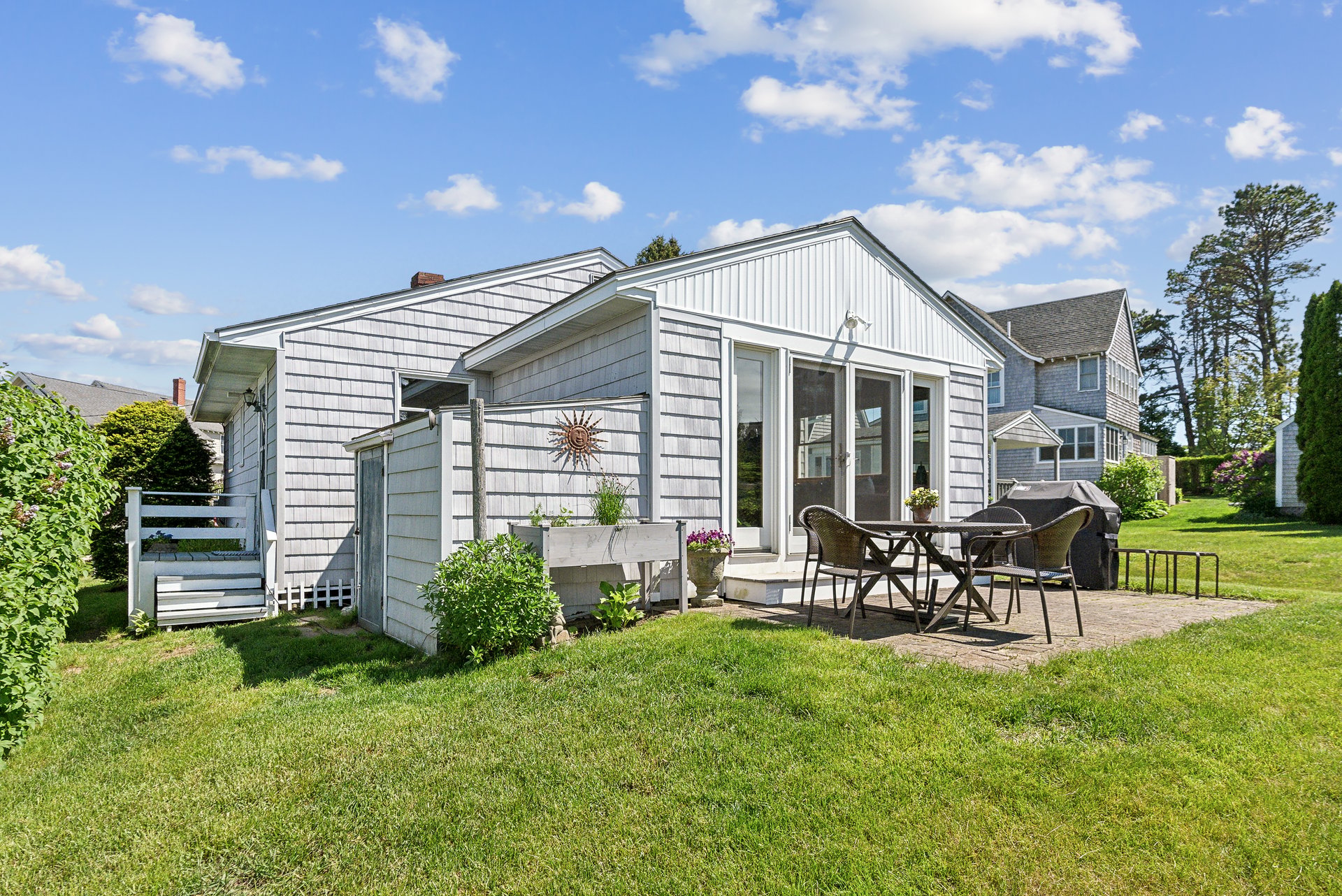 Cottage Between the River & Sea