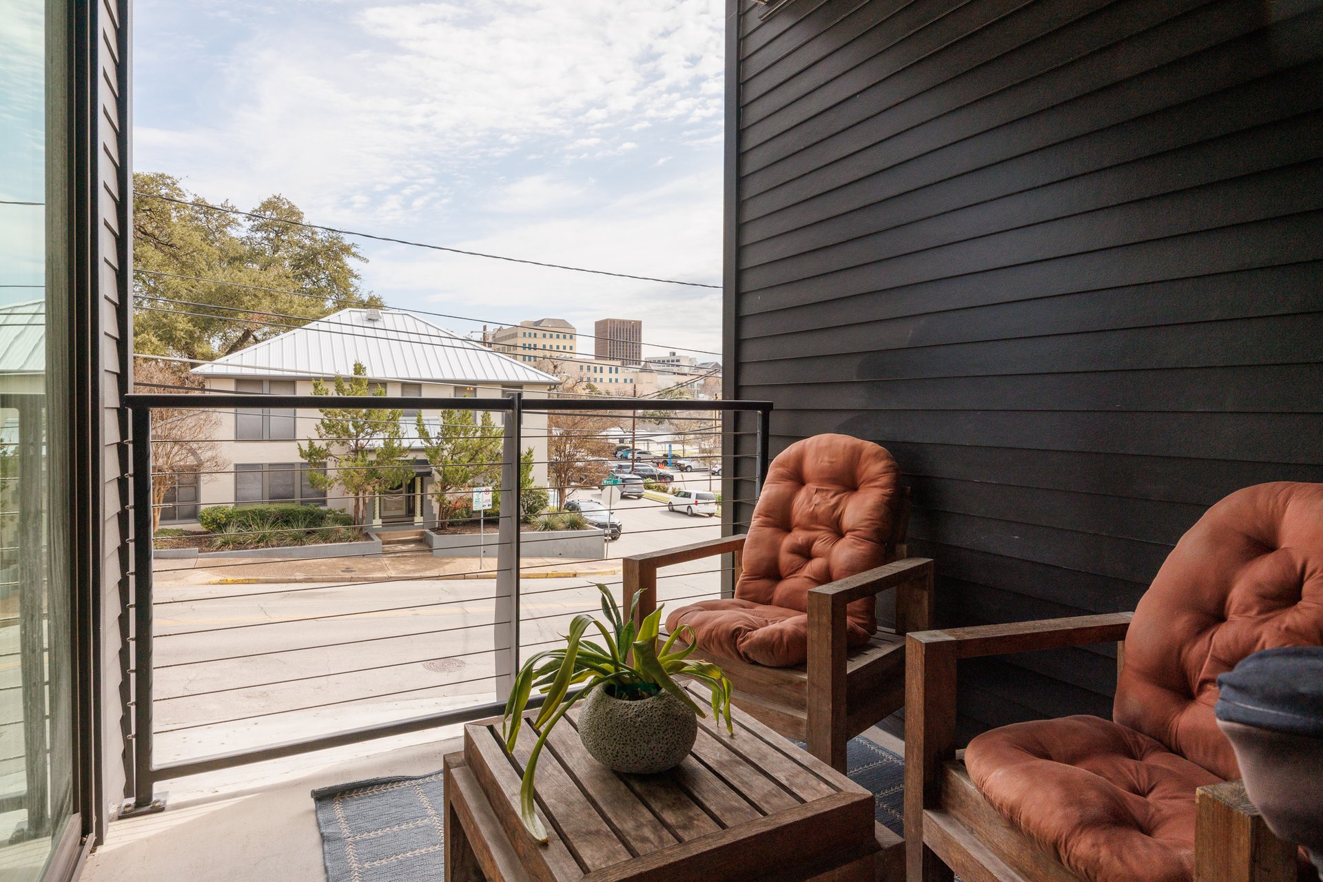 1306 West Avenue #205