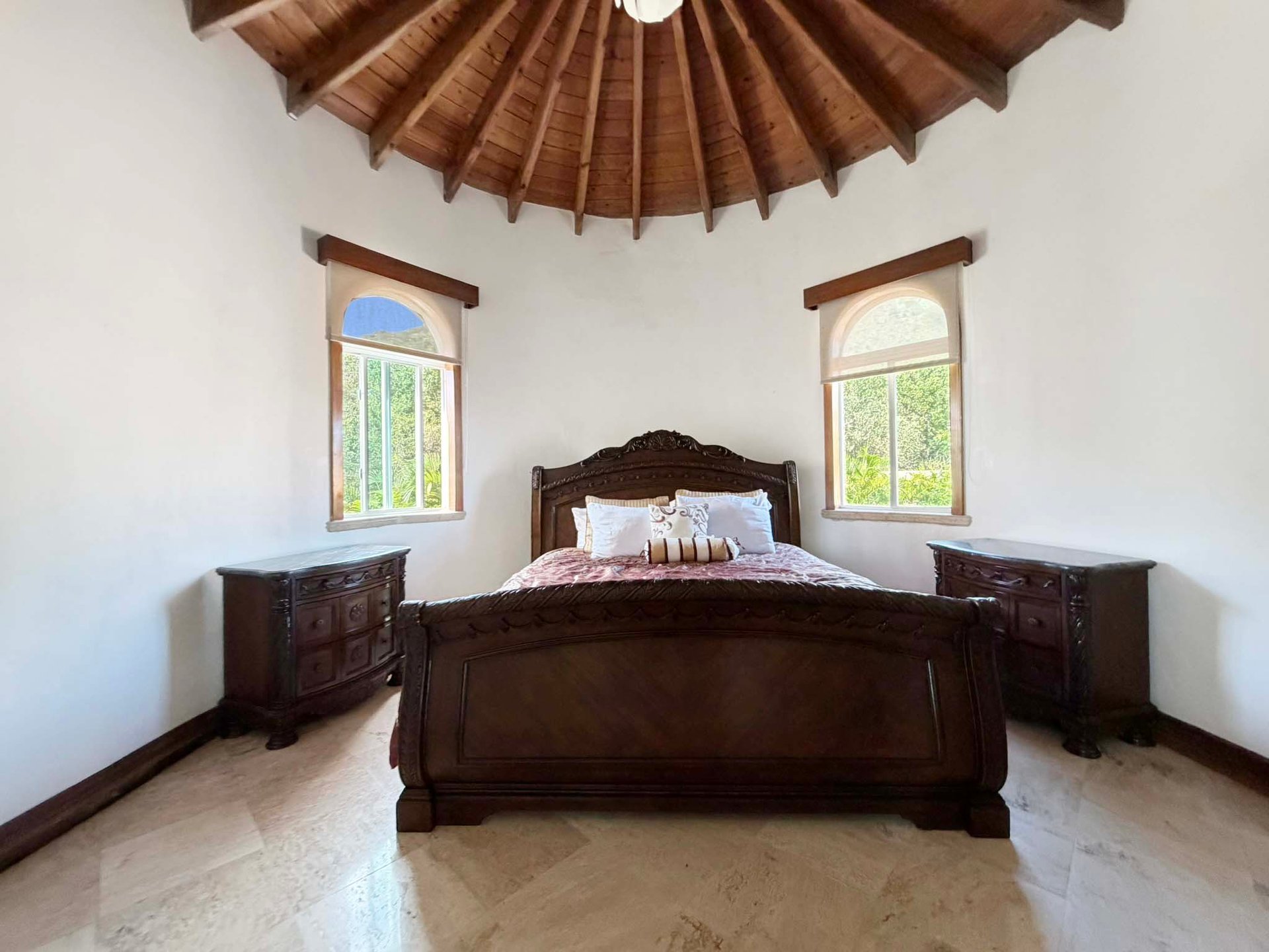 565 Parham Town 7 Bedroom Villa
