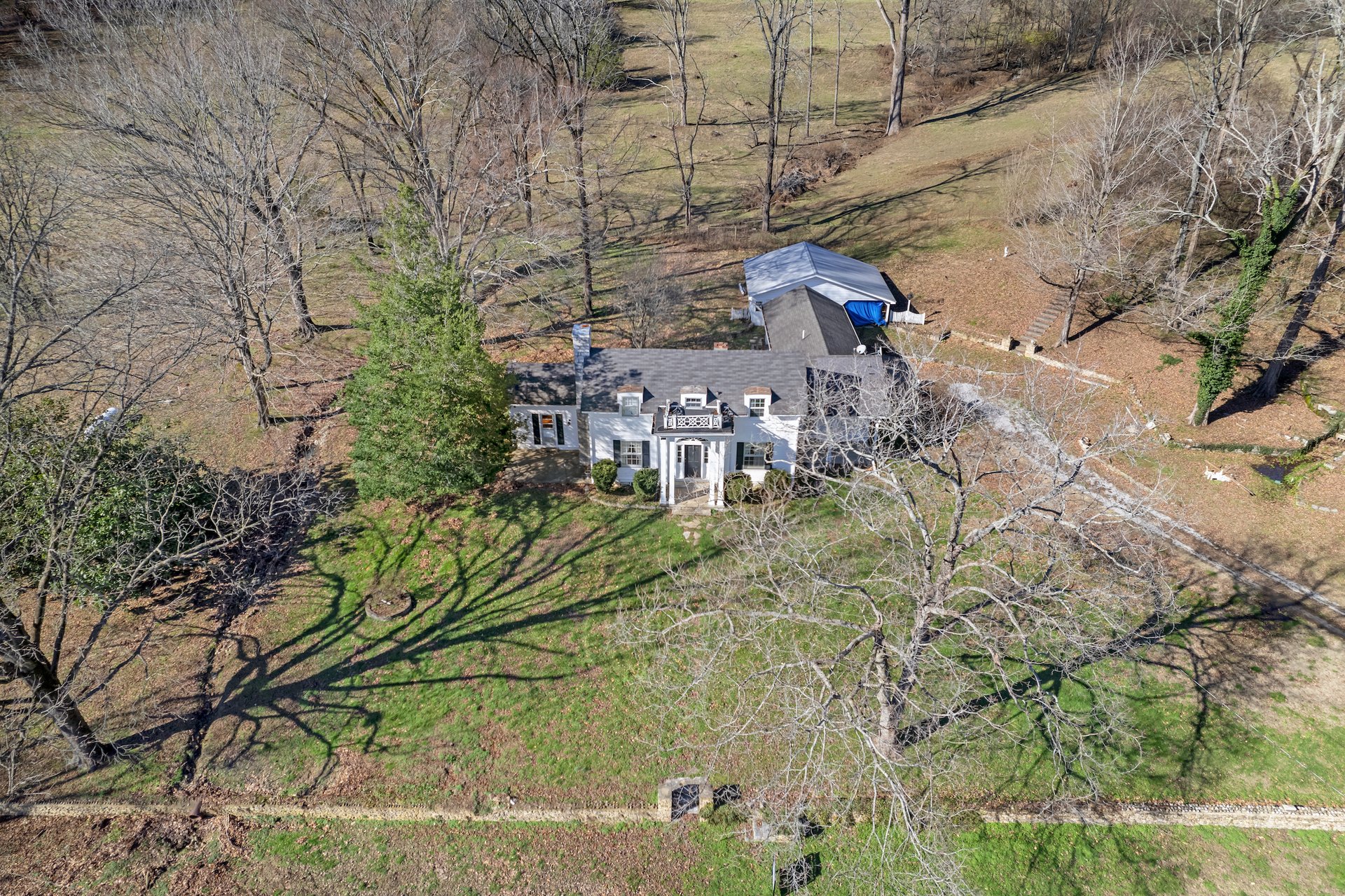 2405 Thompson Rd