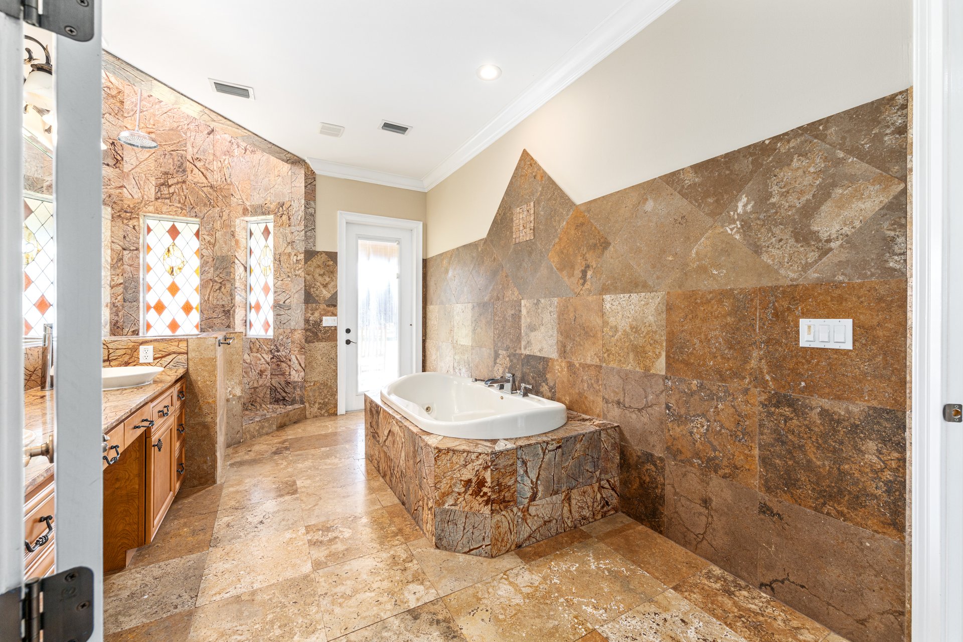 997 NW 63rd Ct