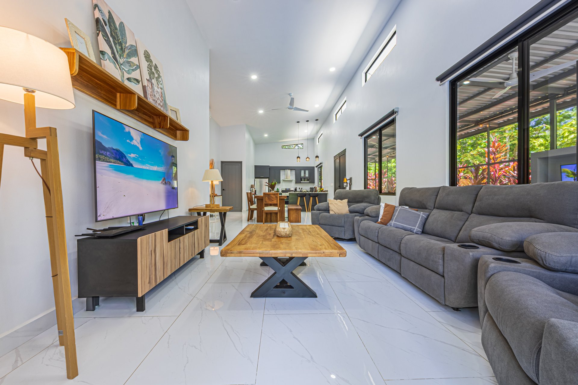 Cinco Ventanas Jungle Life Redefined