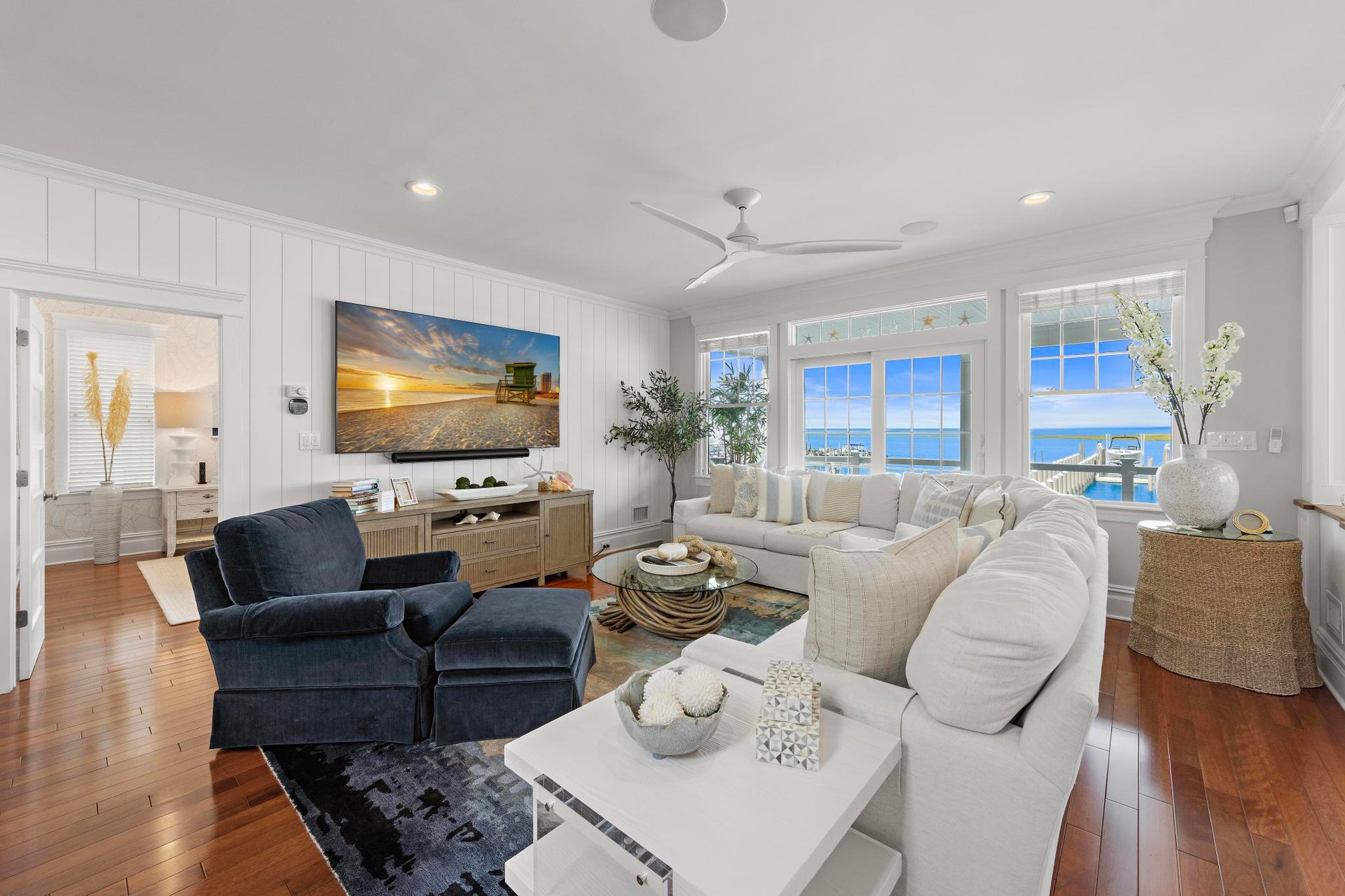 2108 Waverly Place