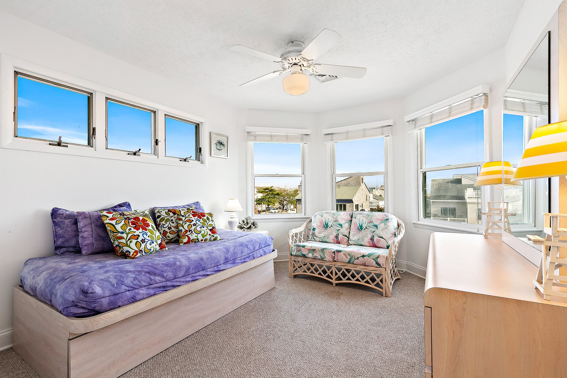 4410 Gloucester Avenue - Pet Friendly 