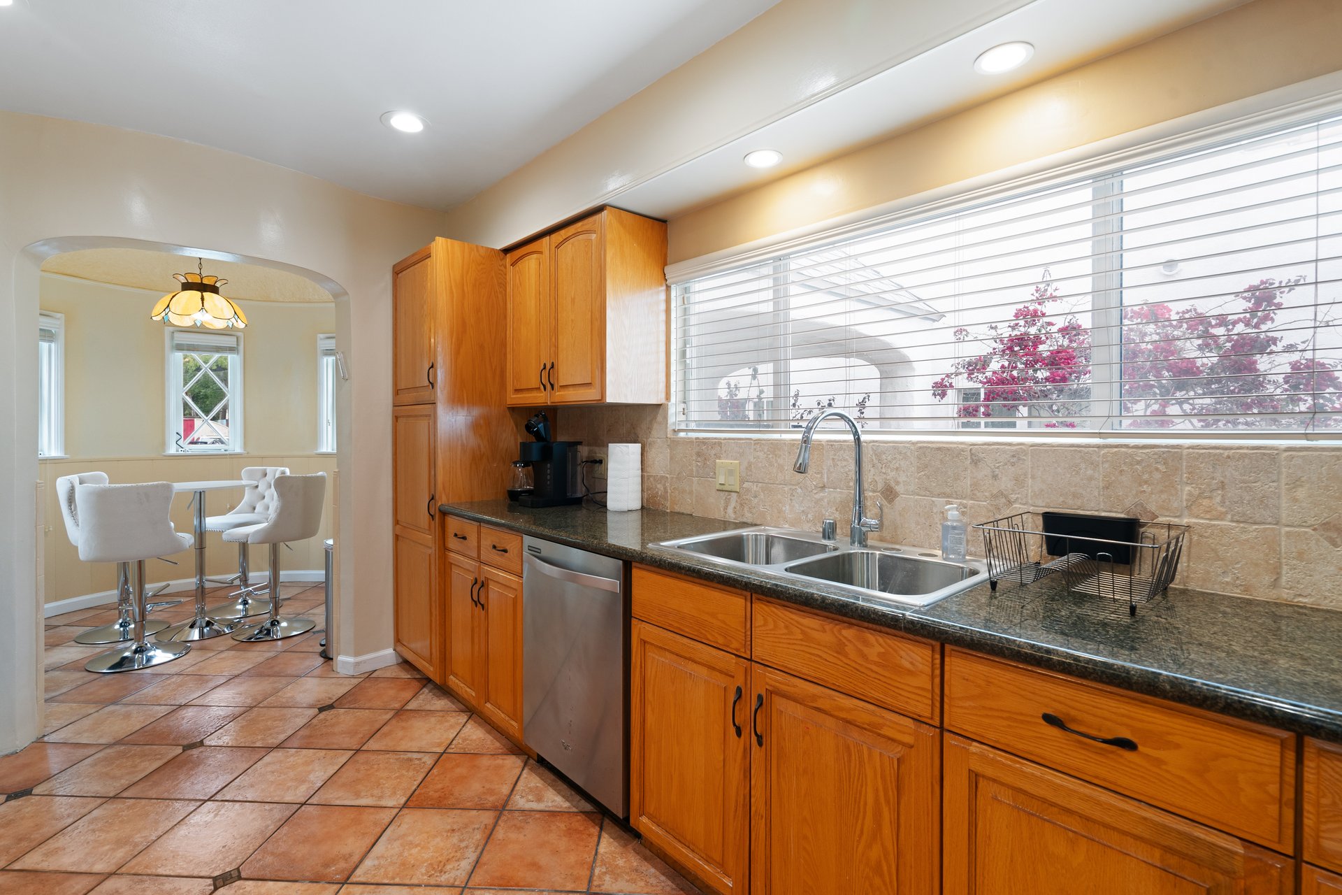 8832 Horner St, Beverlywood 