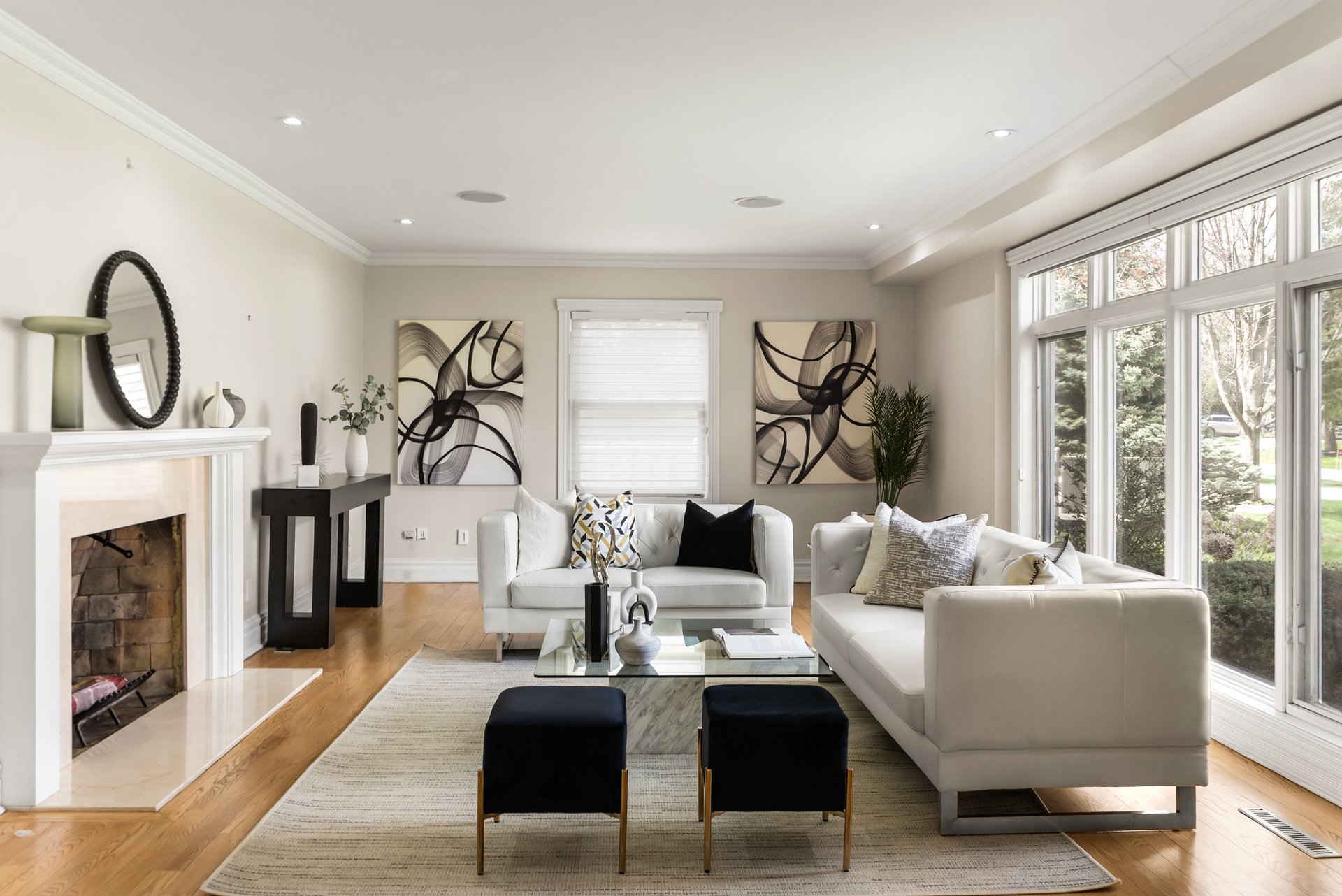 2154 Oneida Cres
