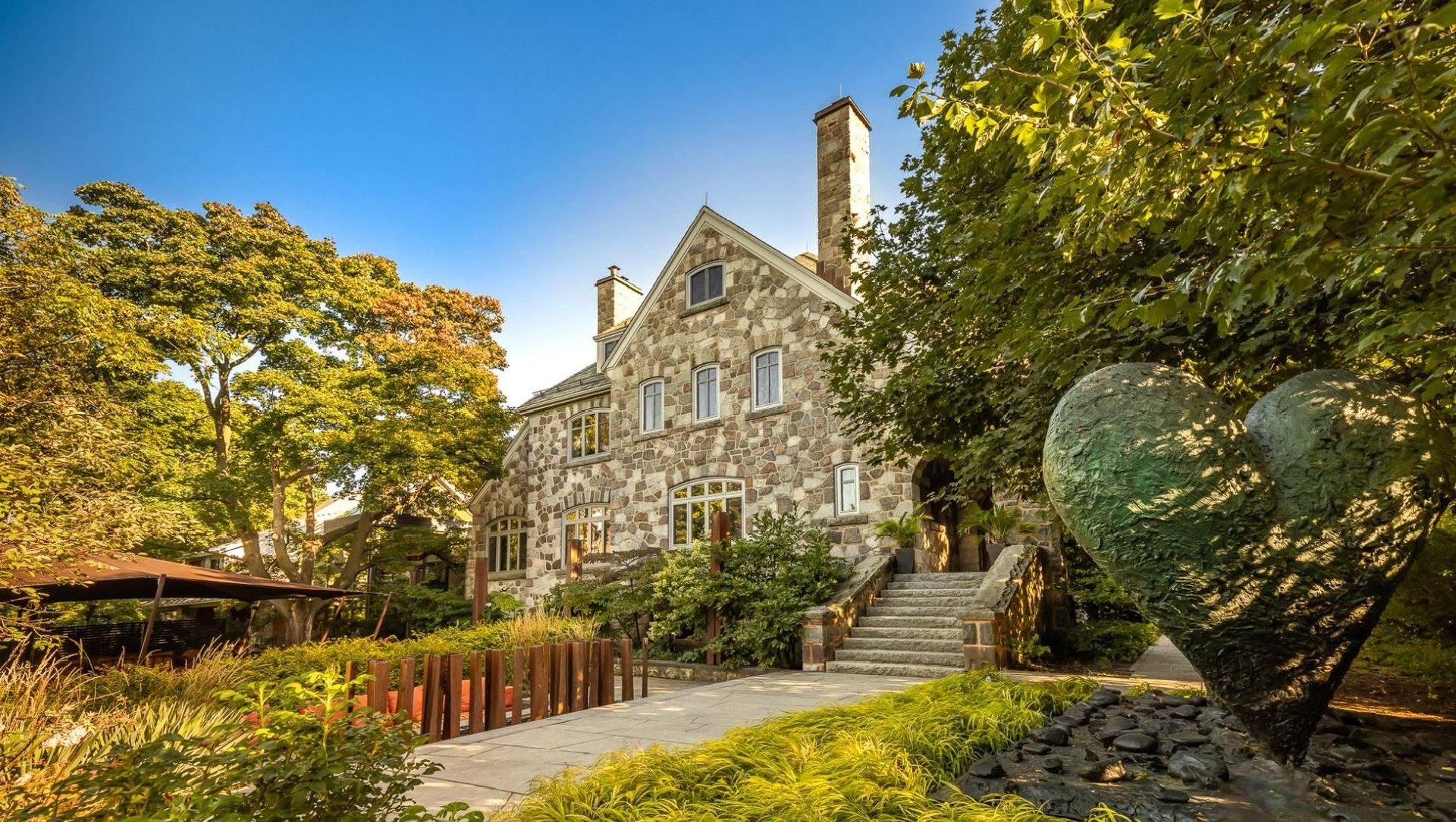  Outremont | Exceptional estate on Maplewood