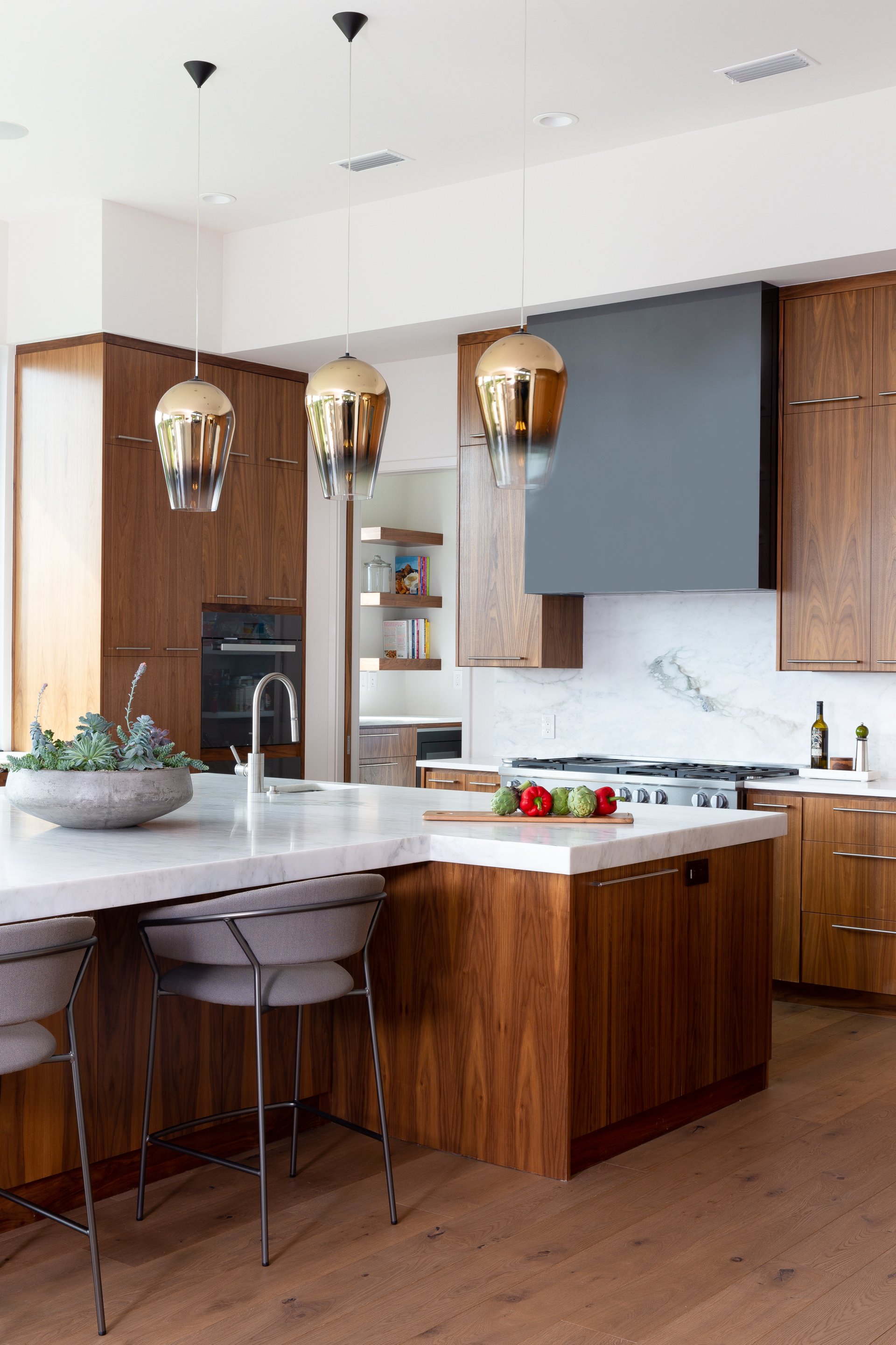 Contemporary Design & Spectacular Views
