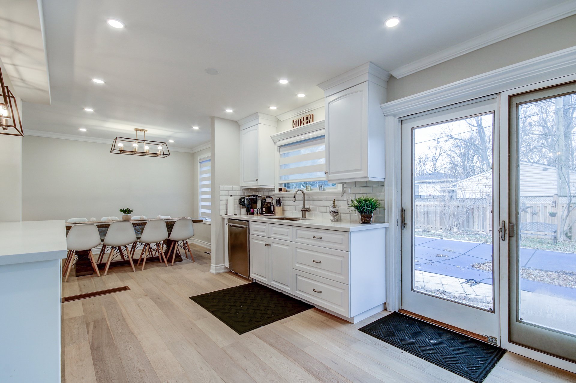5264 Woodhaven Dr