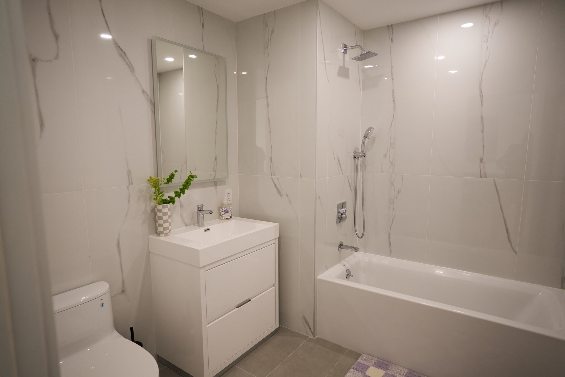 379 Ocean Pkwy Unit 7B
