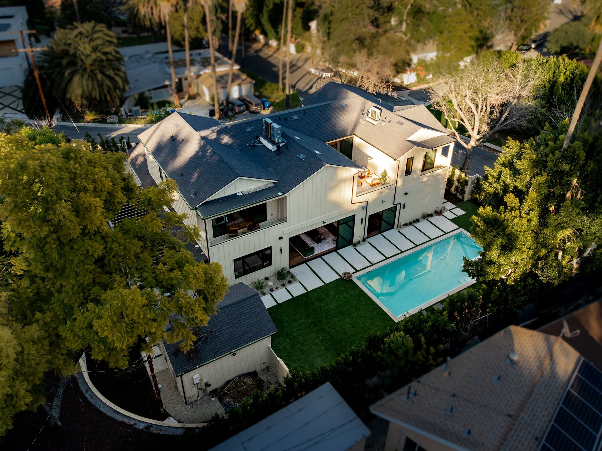 18100 Karen Dr