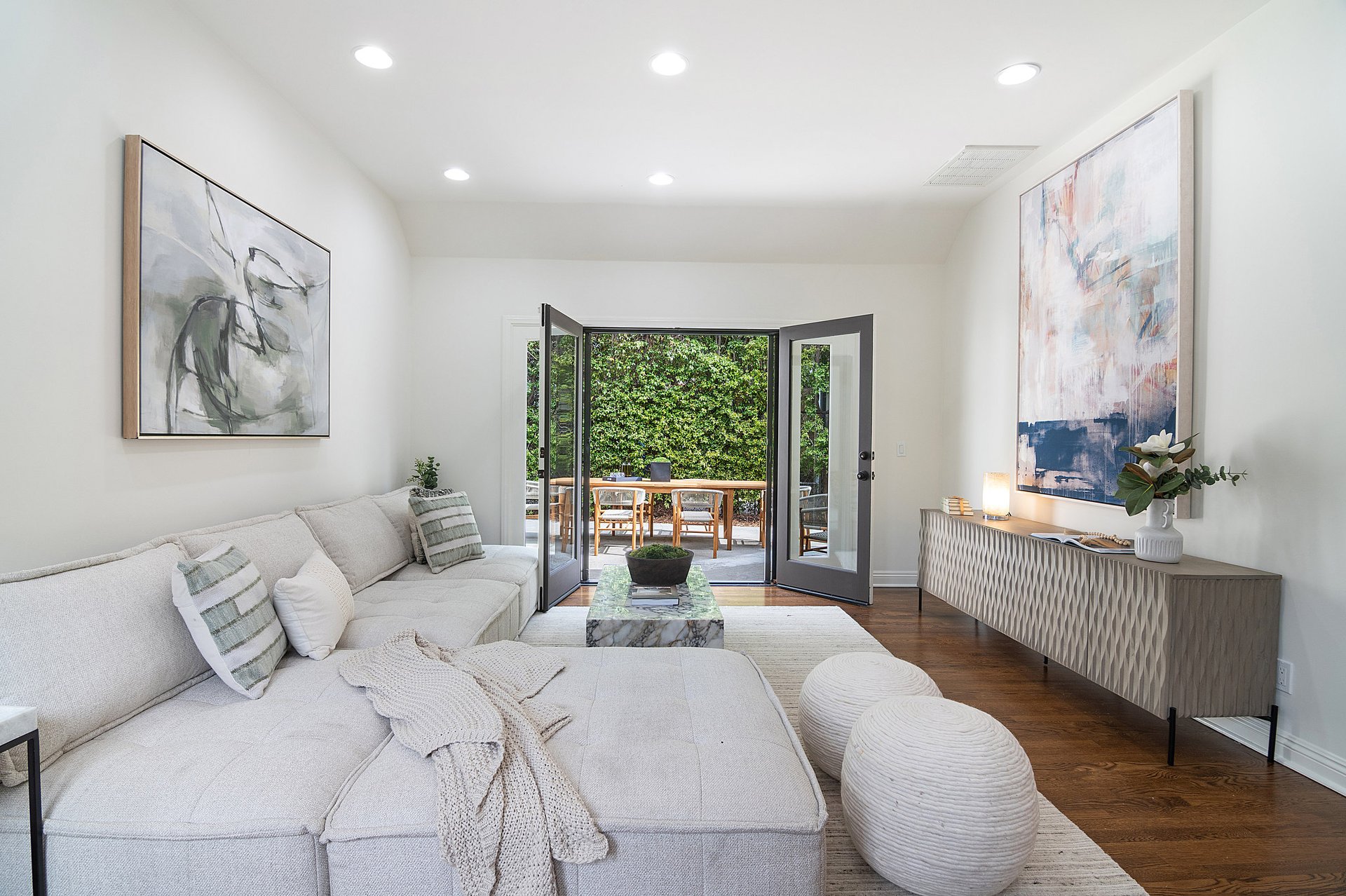 607 Lillian Way