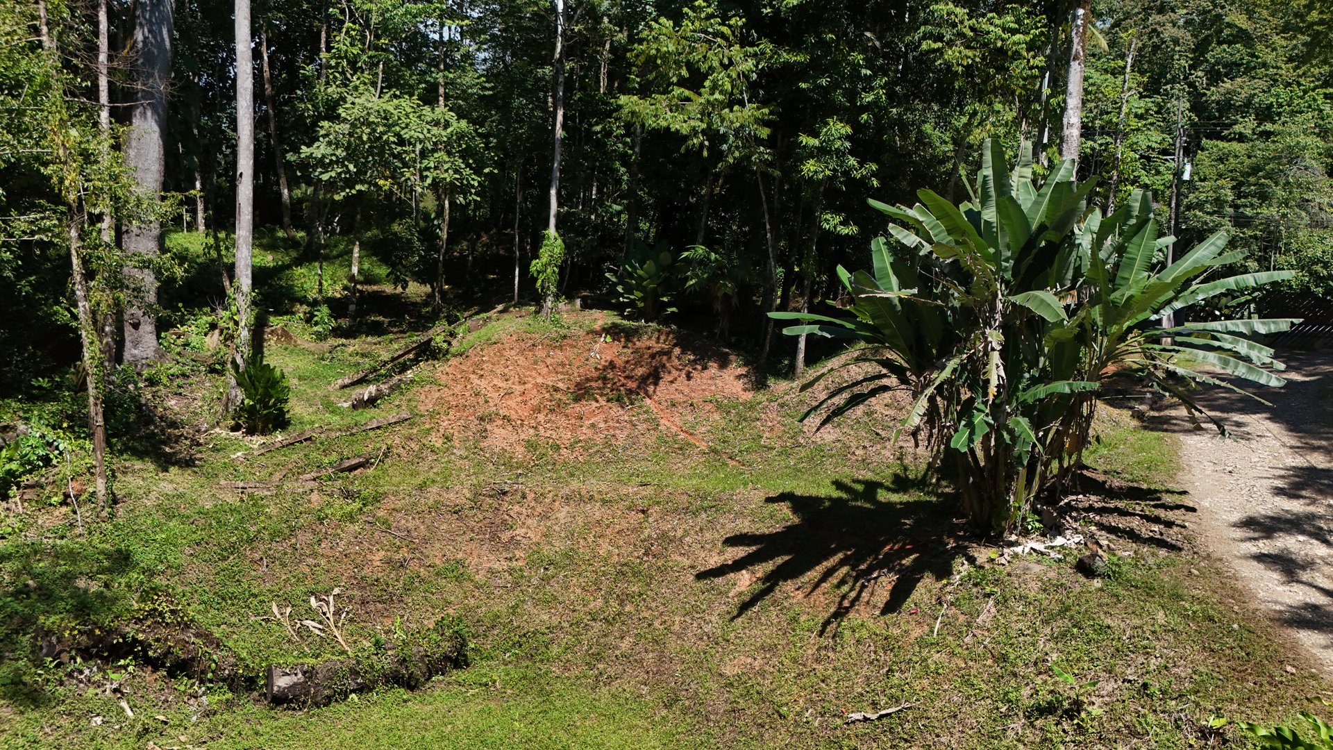 “Private Beach Community | 1,708 m² Build-Ready Lot in Ballena”