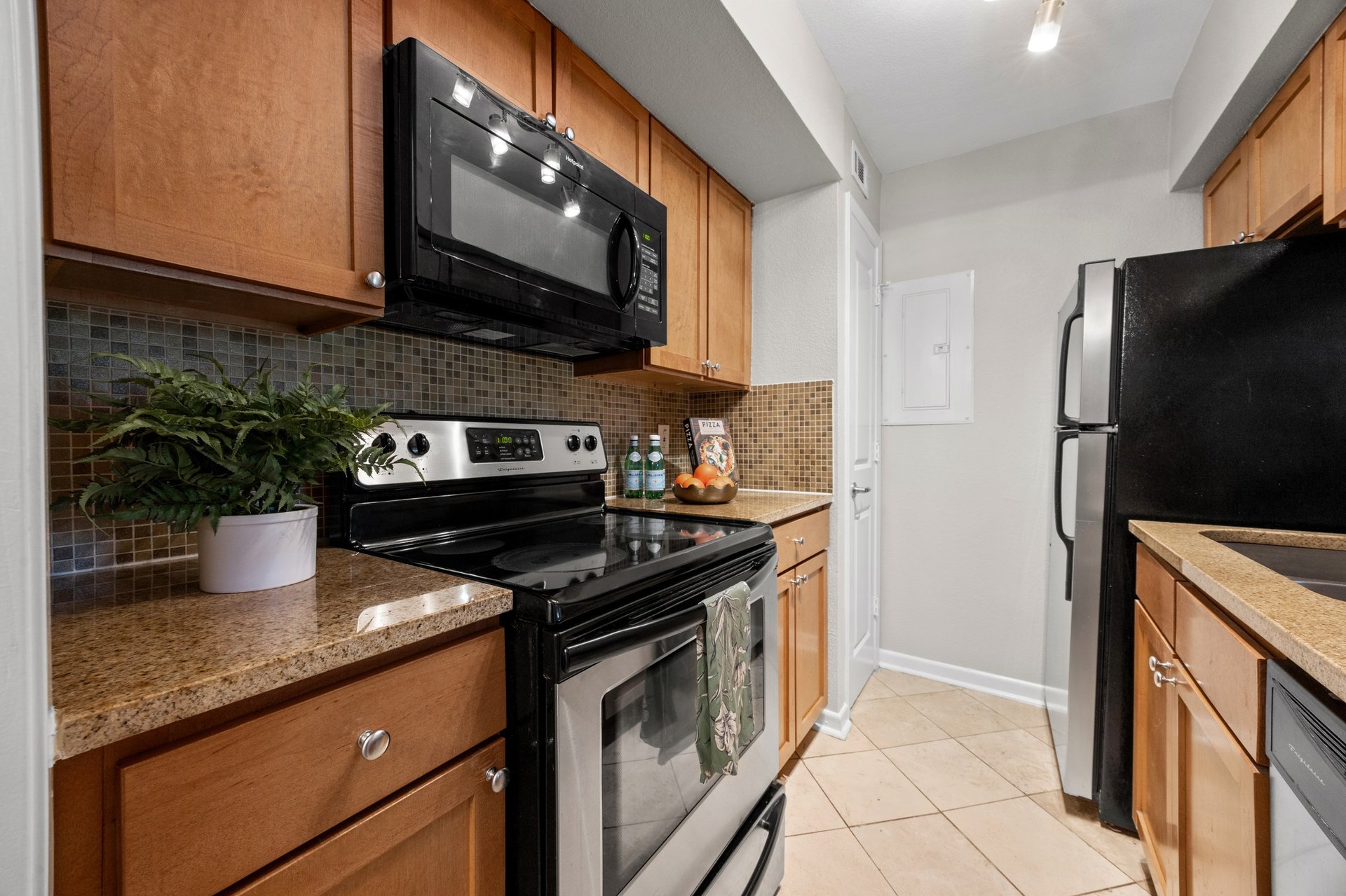 A Top-Floor Retreat in the Heart of 78704 | Two Suites + Fireplace