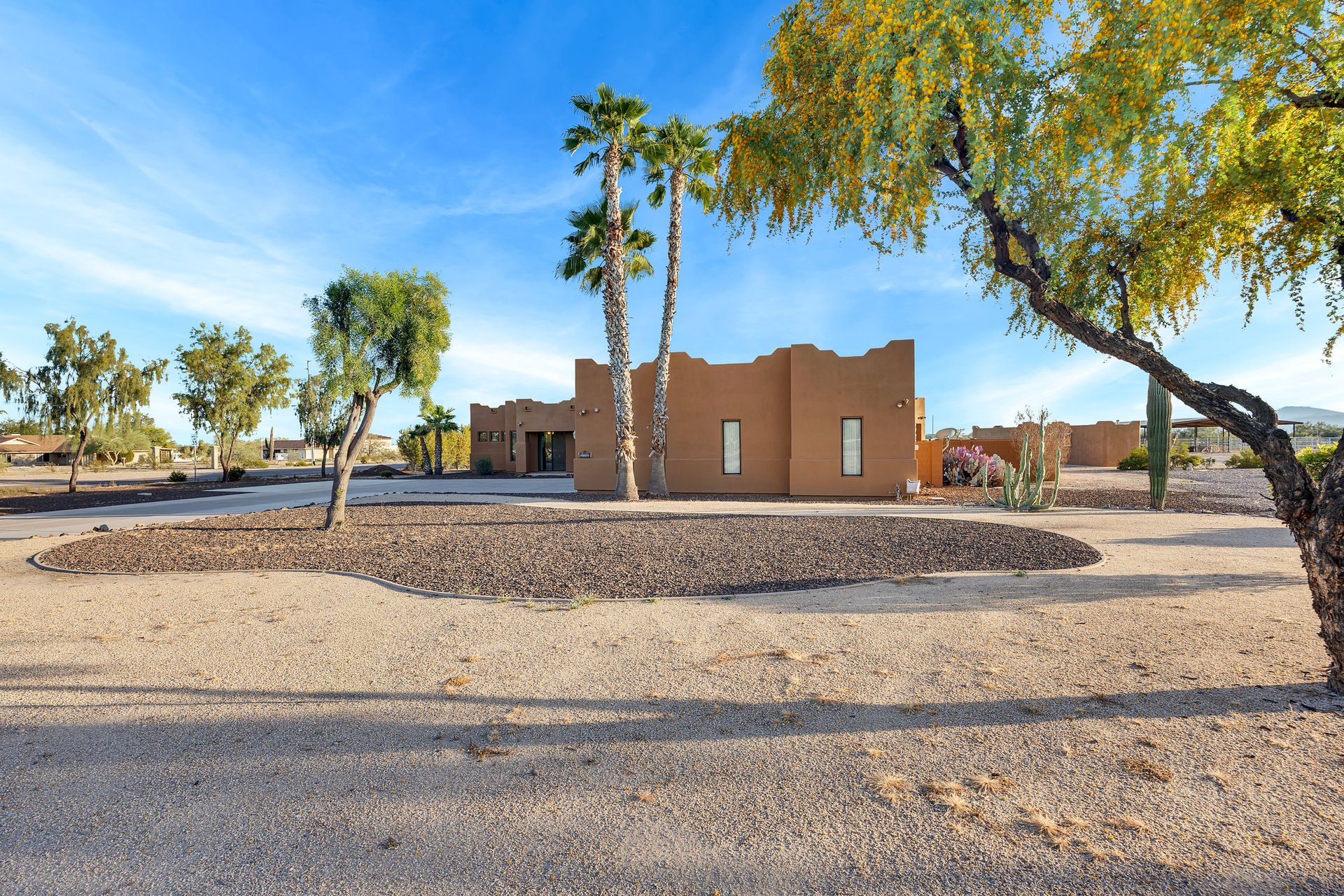 17117 W Dale Lane